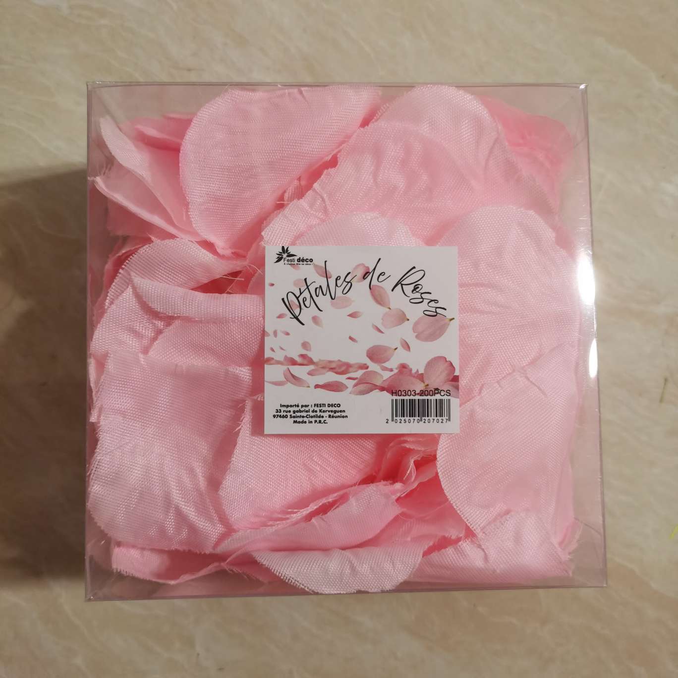 Bonsai and flower slices are used for home and hotel decoration Item Picture