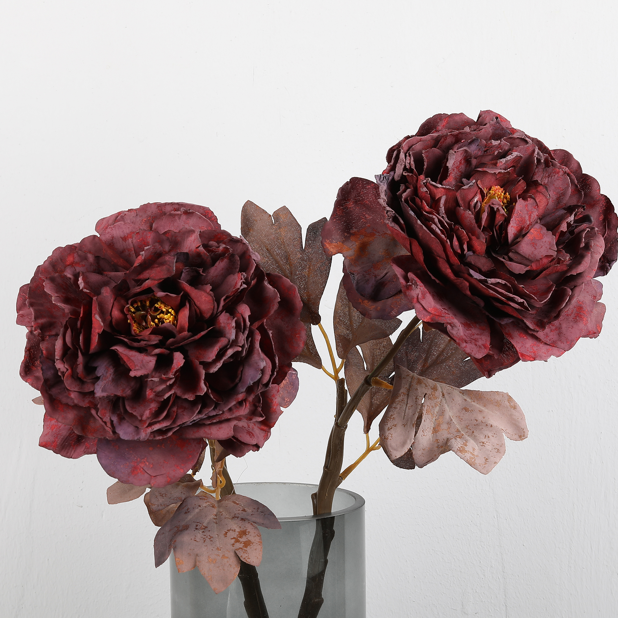 High-quality faux peonies with burnt edges, faux peonies, artificial flower ornaments, retro oil paintings, autumn colors, faux peonies, decorative items, home living room table decorations, wedding decorations Application Scenario