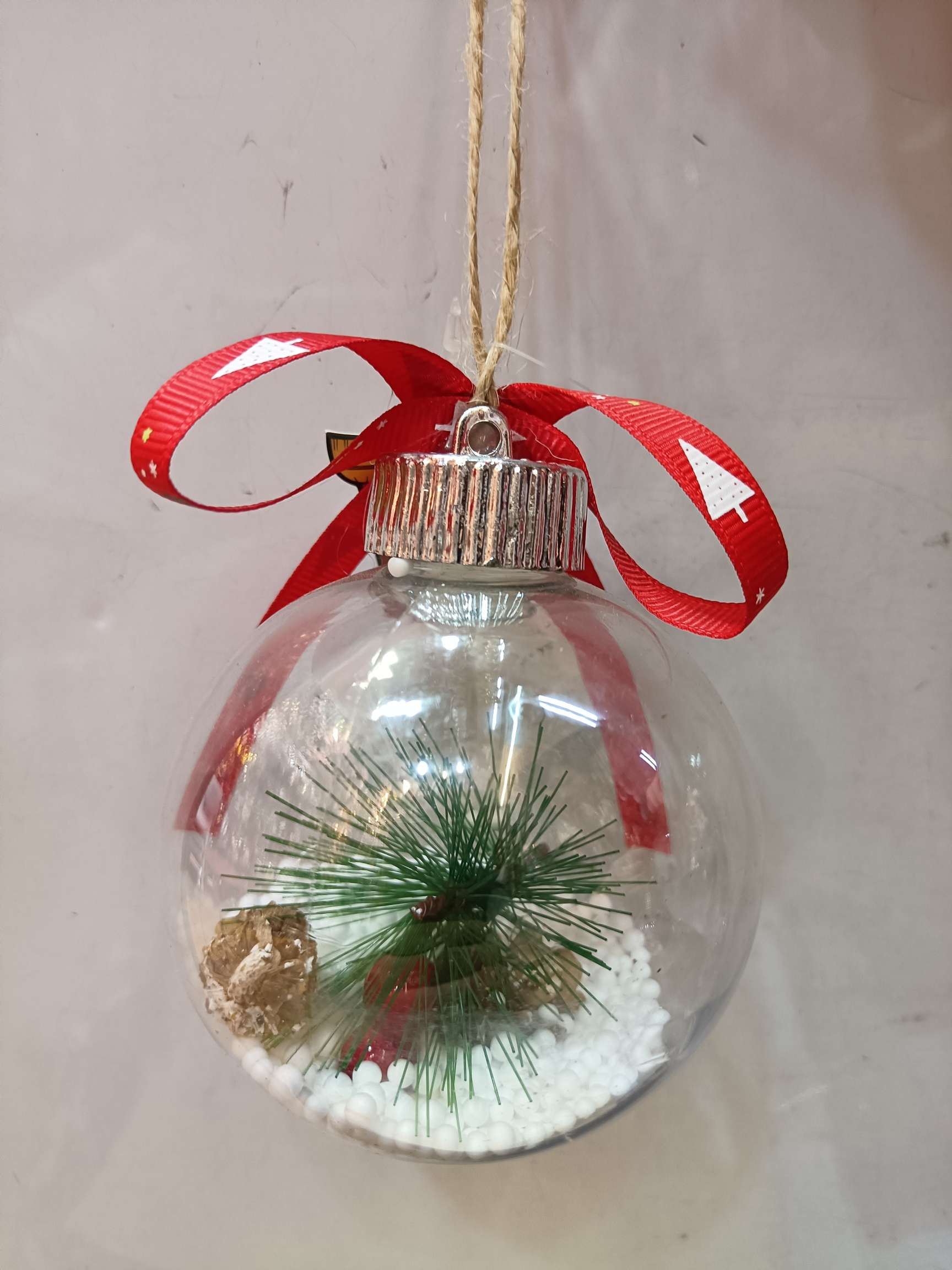 Christmas decorations, Christmas tree decorations, Christmas interior decoration Specification image