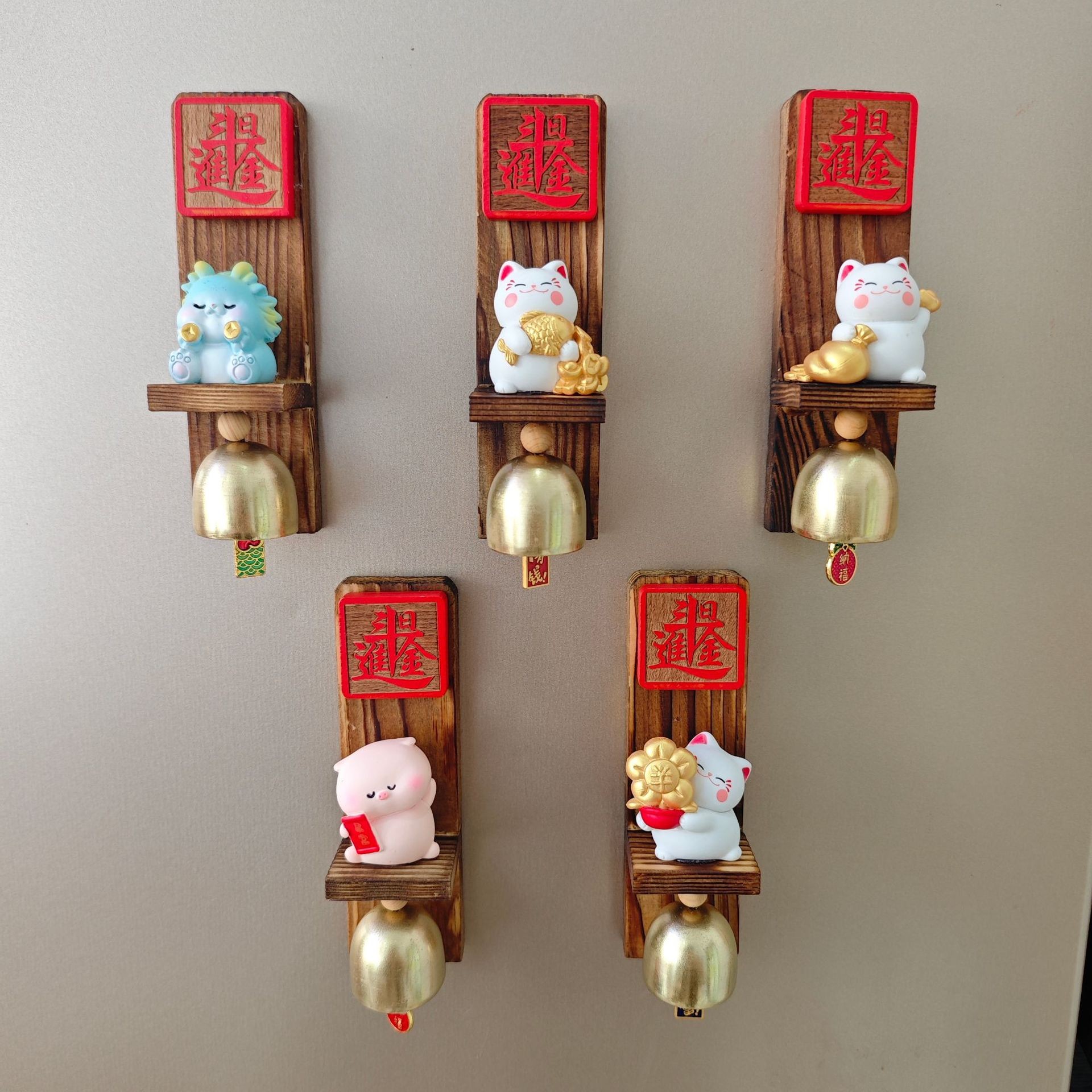 Cultural and creative refrigerator stickers, wooden refrigerator stickers, resin metal refrigerator stickers, creative three-dimensional national trend travel refrigerator stickers, door stickers Specification image