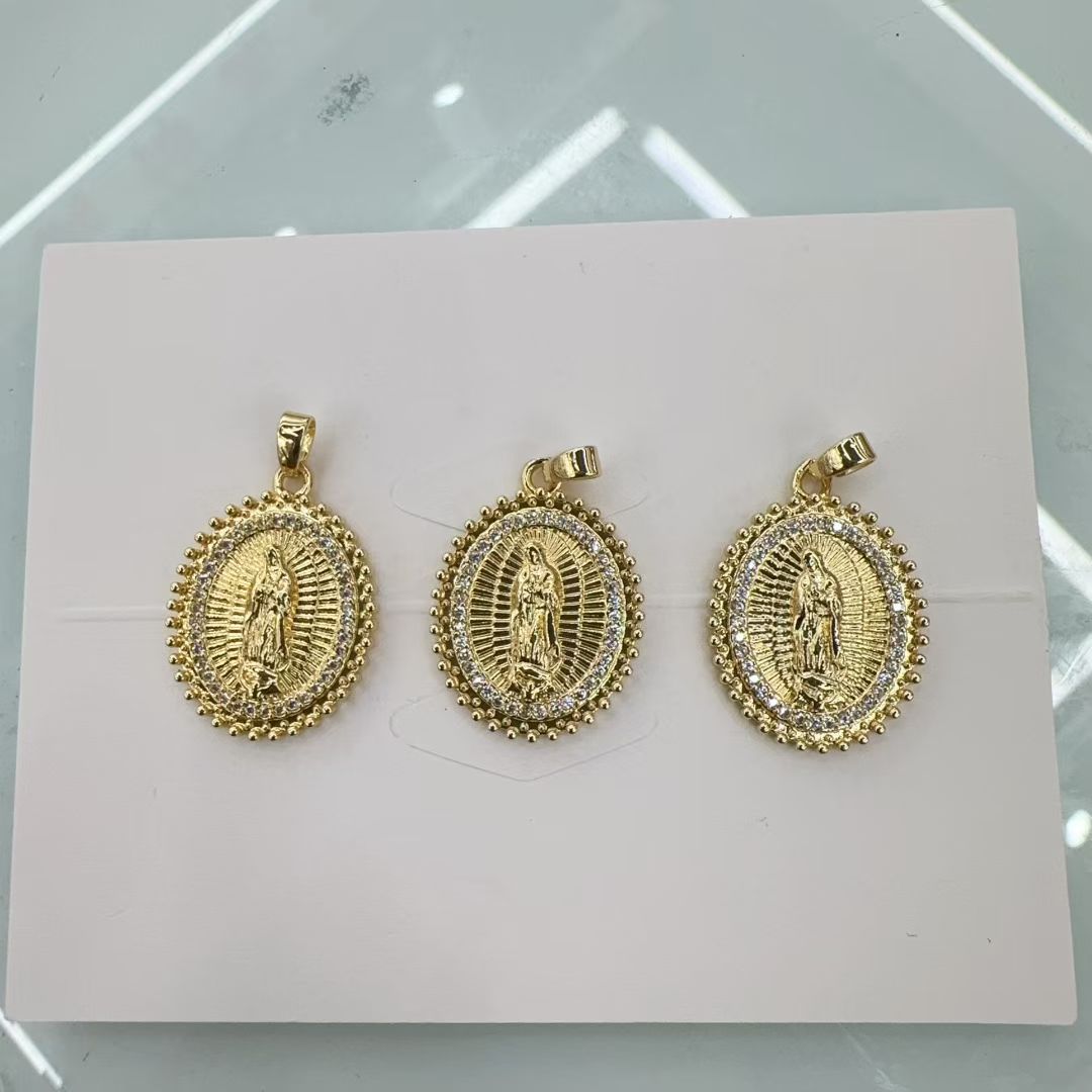 Creative DIY jewelry accessories, a variety of handcrafted materials, jewelry making accessories, decorative materials, and materials for handicrafts