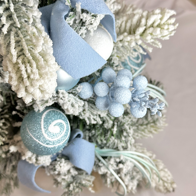 Cross-border new products: 20cm Christmas decorative fruits, festival decorations, flower arrangements, preserved flowers, simulated materials, bouquets Application Scenario