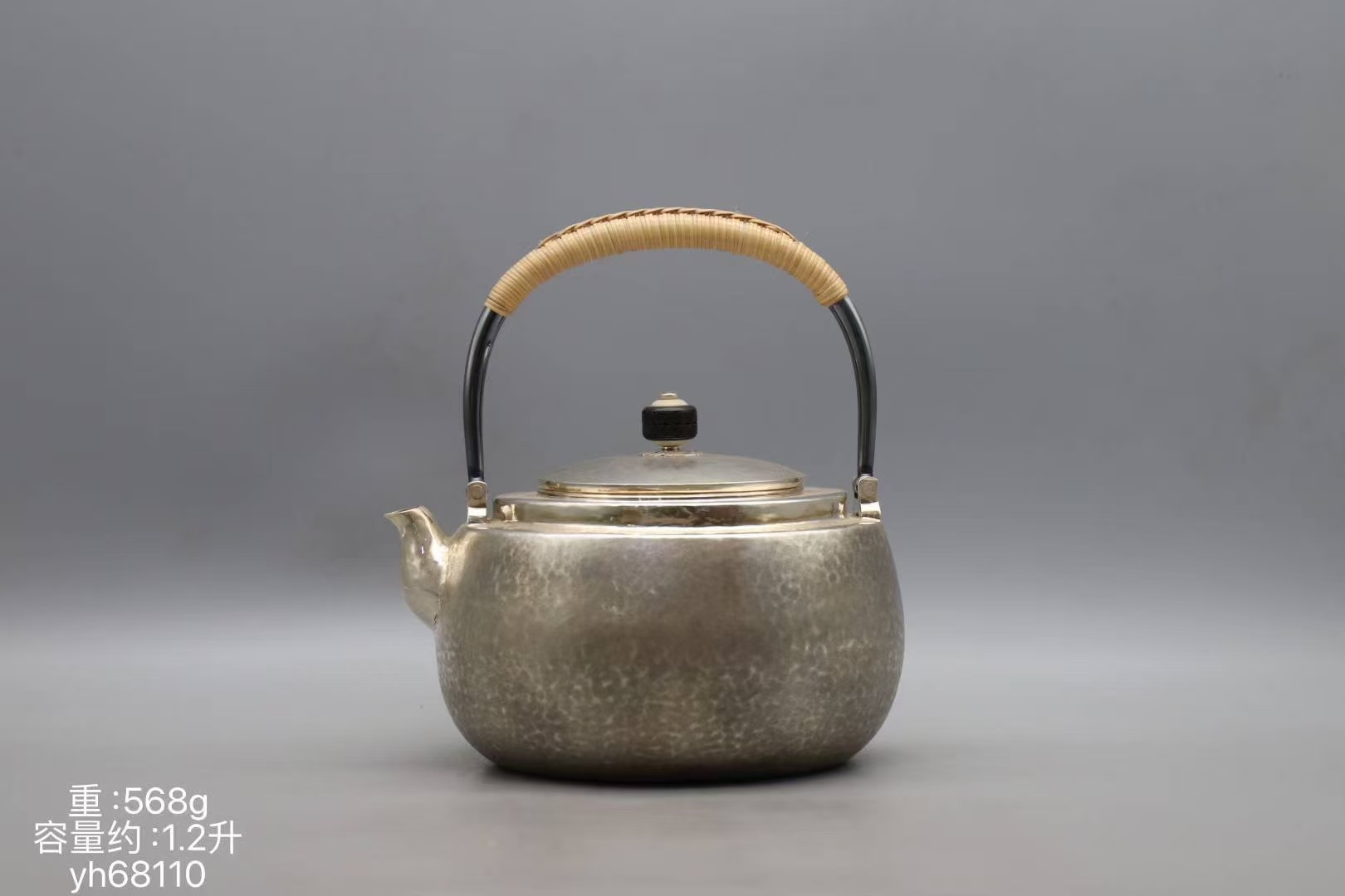 Pure silver handle kettle, boiling kettle, stewing kettle, portable outdoor boiling kettle, office and household hot water kettle Application Scenario