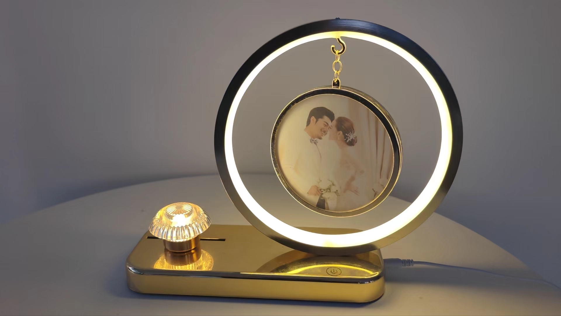 塑料工艺品实物图