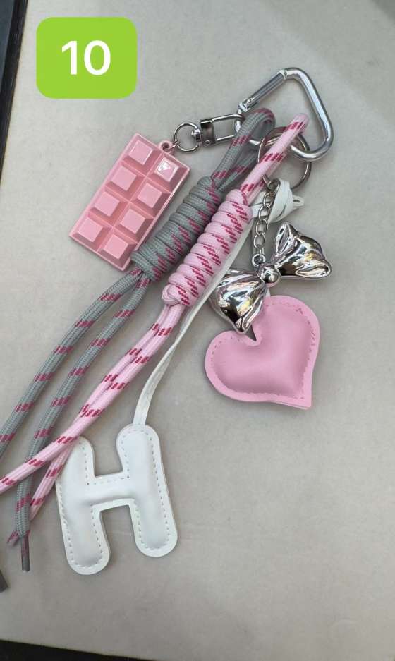 三丽欧獭兔毛球饰品钥匙扣配件透明樱桃珠挂饰时尚百搭礼品钥匙扣钥匙扣细节图