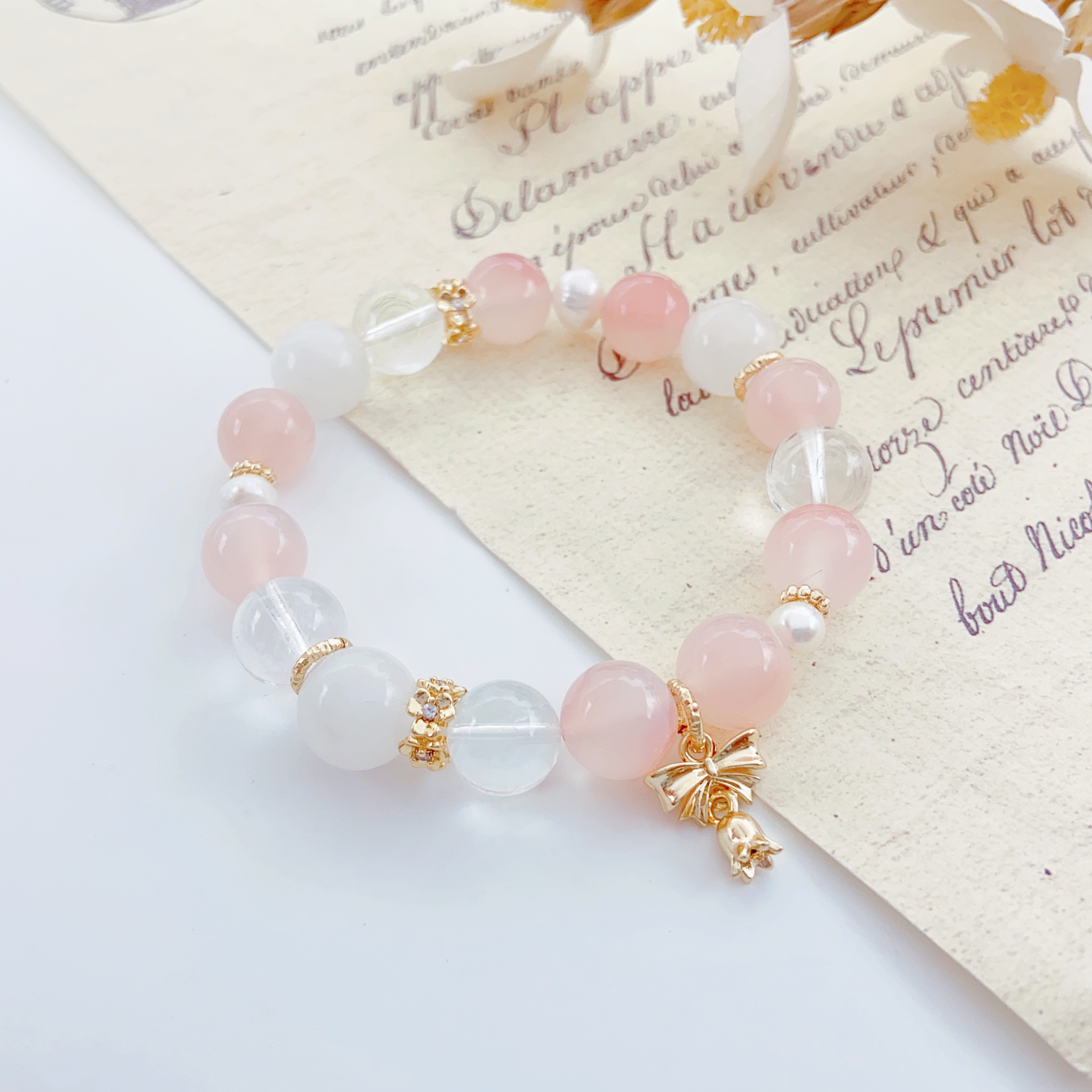 This Is A Natural Baroque Irregular Pearl Bracelet With A Touch Of Natural Luxury. It Features An Ins Design And Is Suitable For Women To Wear Daily
