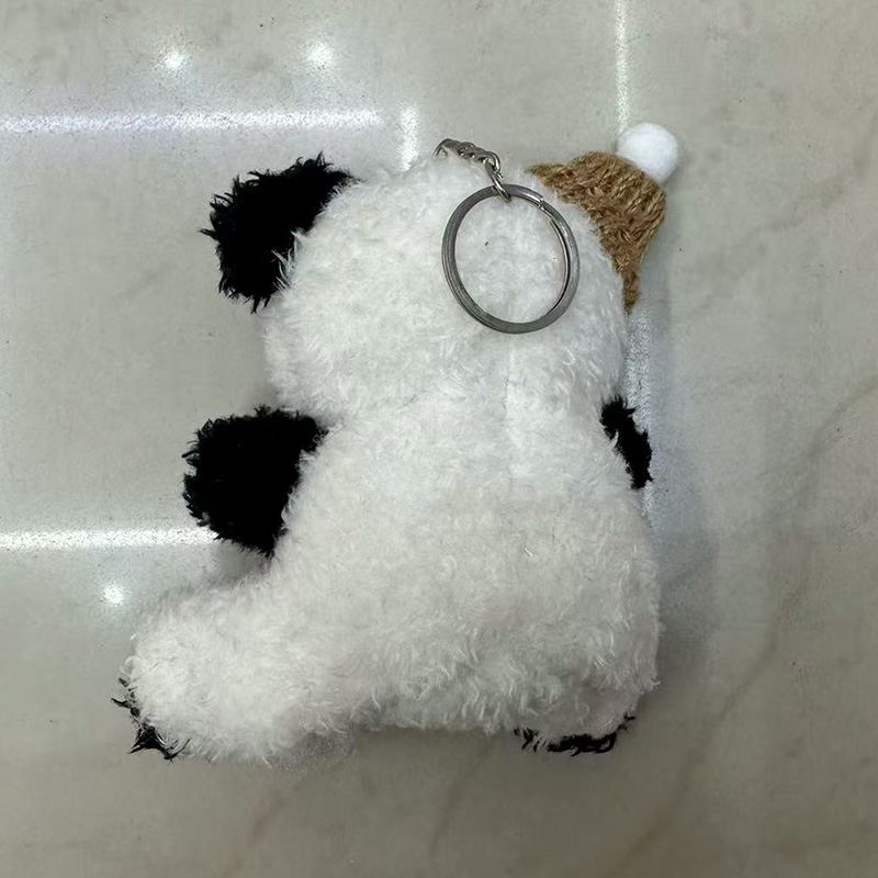 成都熊猫纪念品文创毛绒玩具戴帽子抱心熊创意玩偶卡通周边挂件毛绒公仔挂件钥匙扣布偶挂件可爱装饰礼物夹娃娃机厂家直销详情3