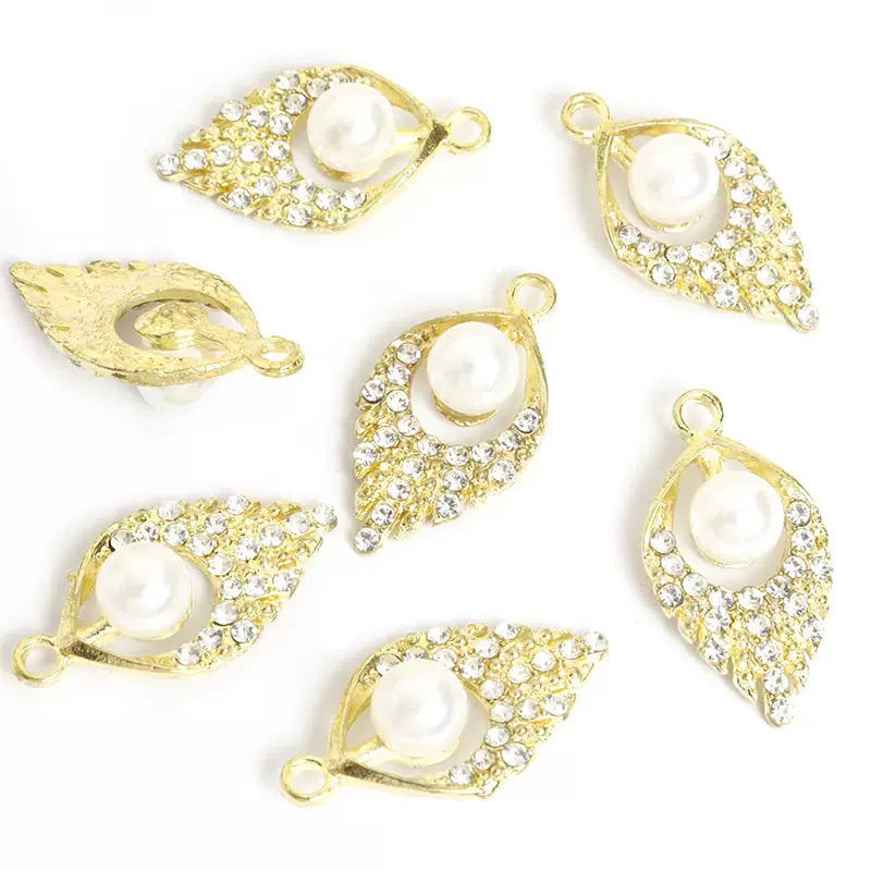 New alloy diamond-encrusted pearl water drop pendant, small pendant, diy earrings, necklace accessories Item Picture