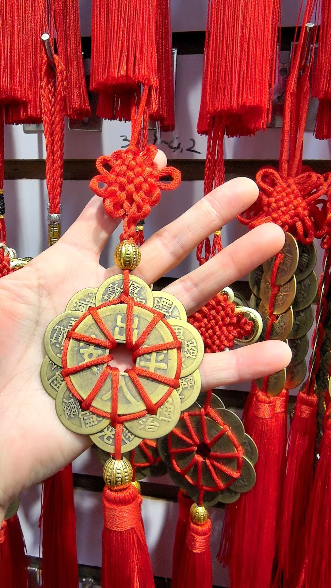 汽车挂件858装饰品配件爆款2025年新款办公节庆用品