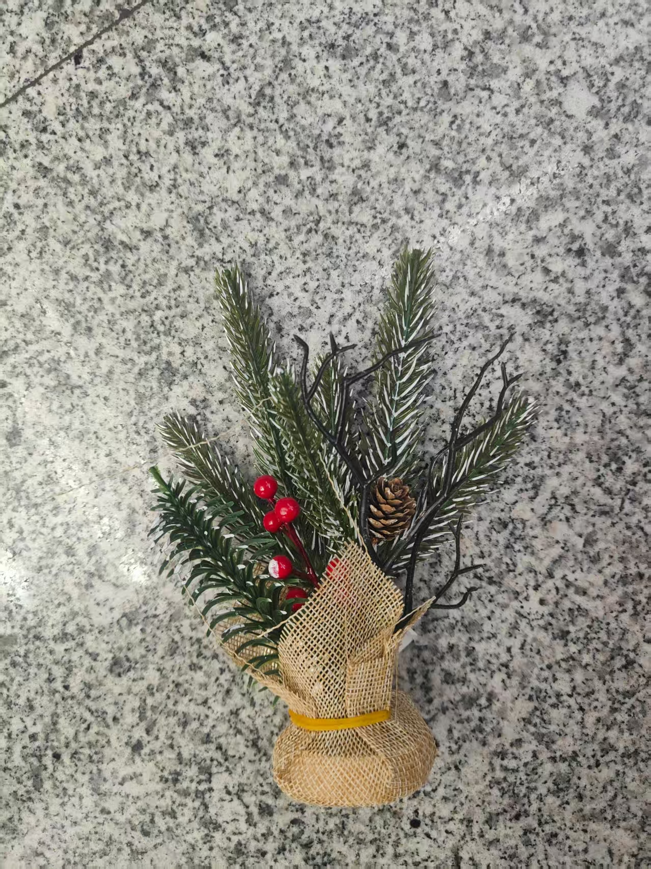 圣诞节装饰品桌面创意圣诞树摆件欢乐节日氛围布置文化艺术品产品图