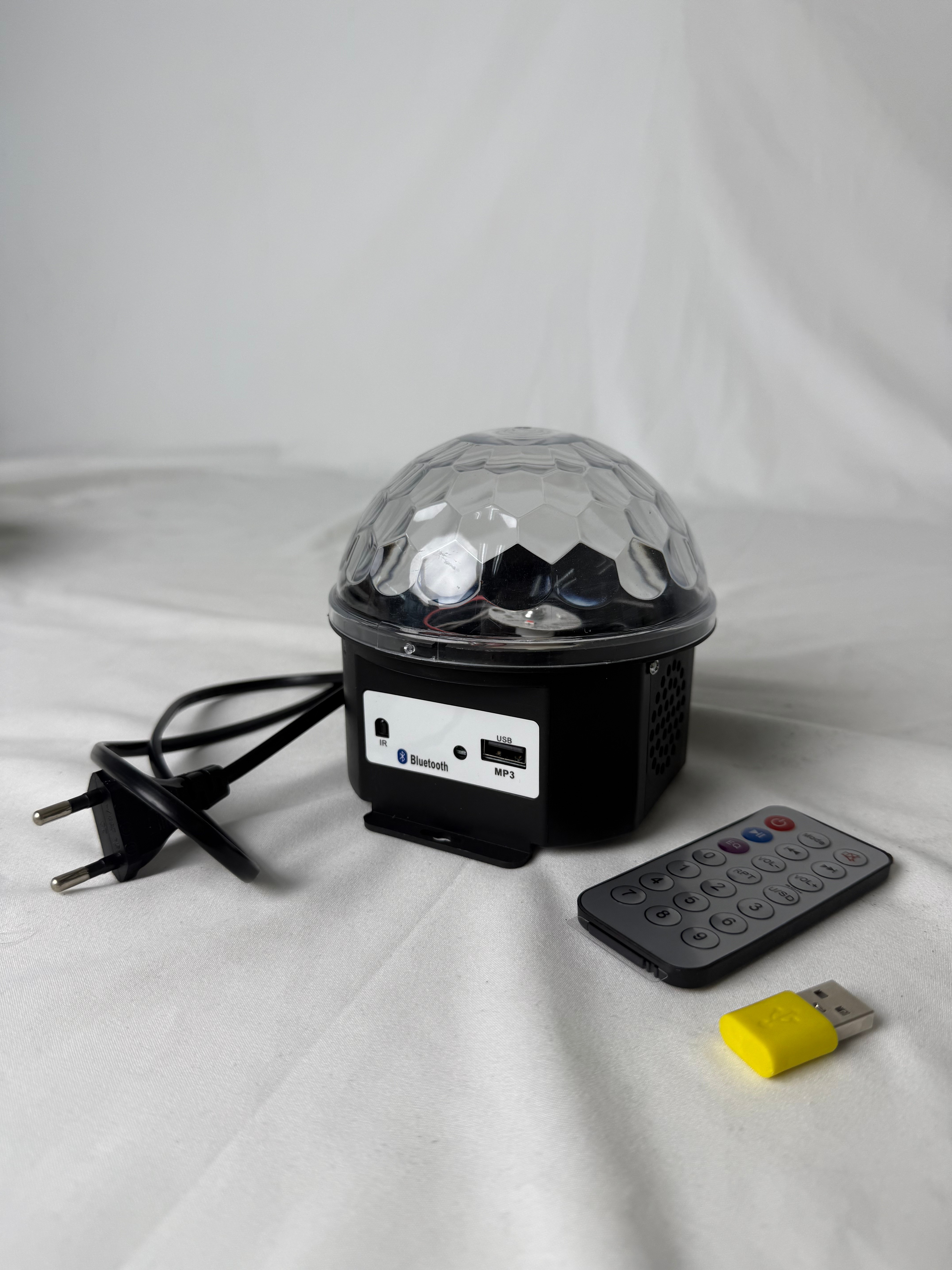 The 2025 new LED magic ball light with starry sky effect creates a small family party atmosphere, enhancing the starlight effect in the bedroom. Wholesale from the manufacturer Item Picture