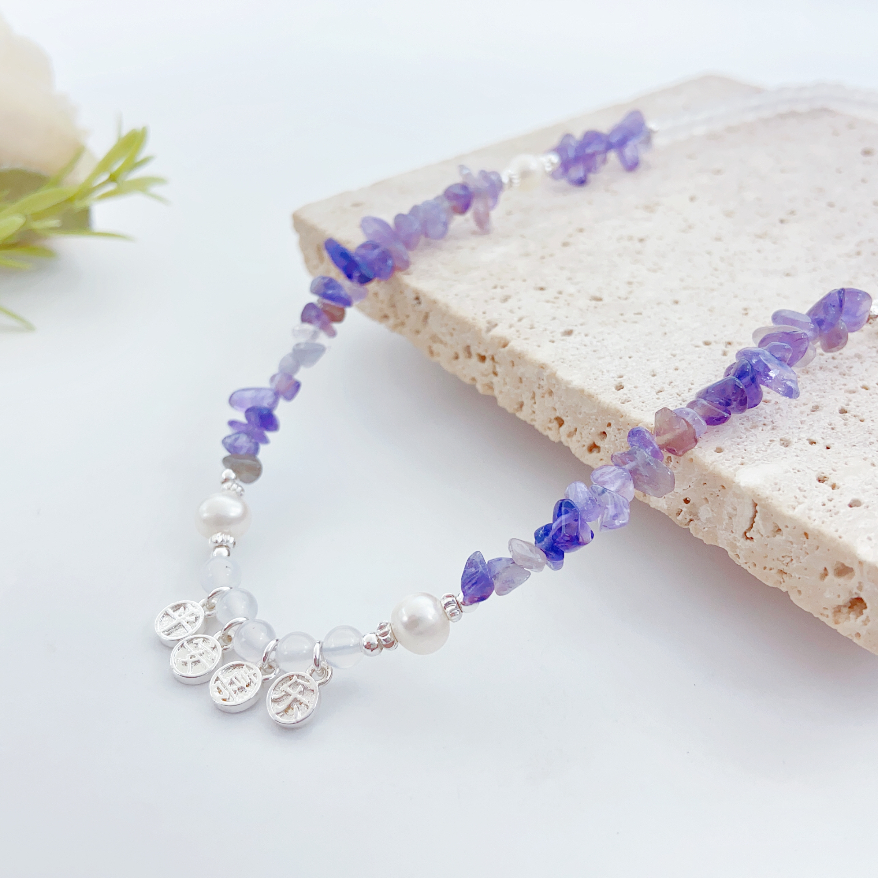 Pearl Necklace Pendant, A Light Luxury And Niche Design For Women, A Hot Girl And Internet Celebrity, A High-End Collarbone Chain, A Versatile Necklace Item Picture