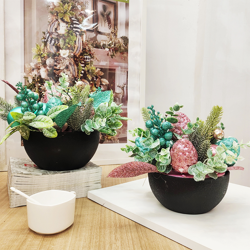 Cross-border artificial green plant potted plants with a high-end feel, Christmas artificial flowers, home decoration ornaments, Christmas decorative potted plants, scene arrangement decorative ornaments Specification image