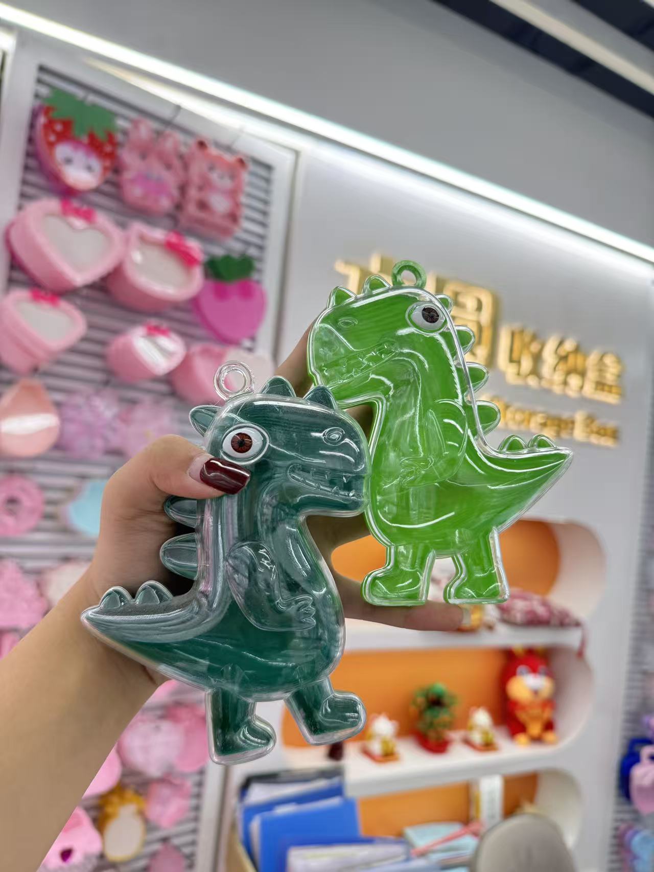 儿童创意糖果玩具卡通可爱恐龙造型收纳盒