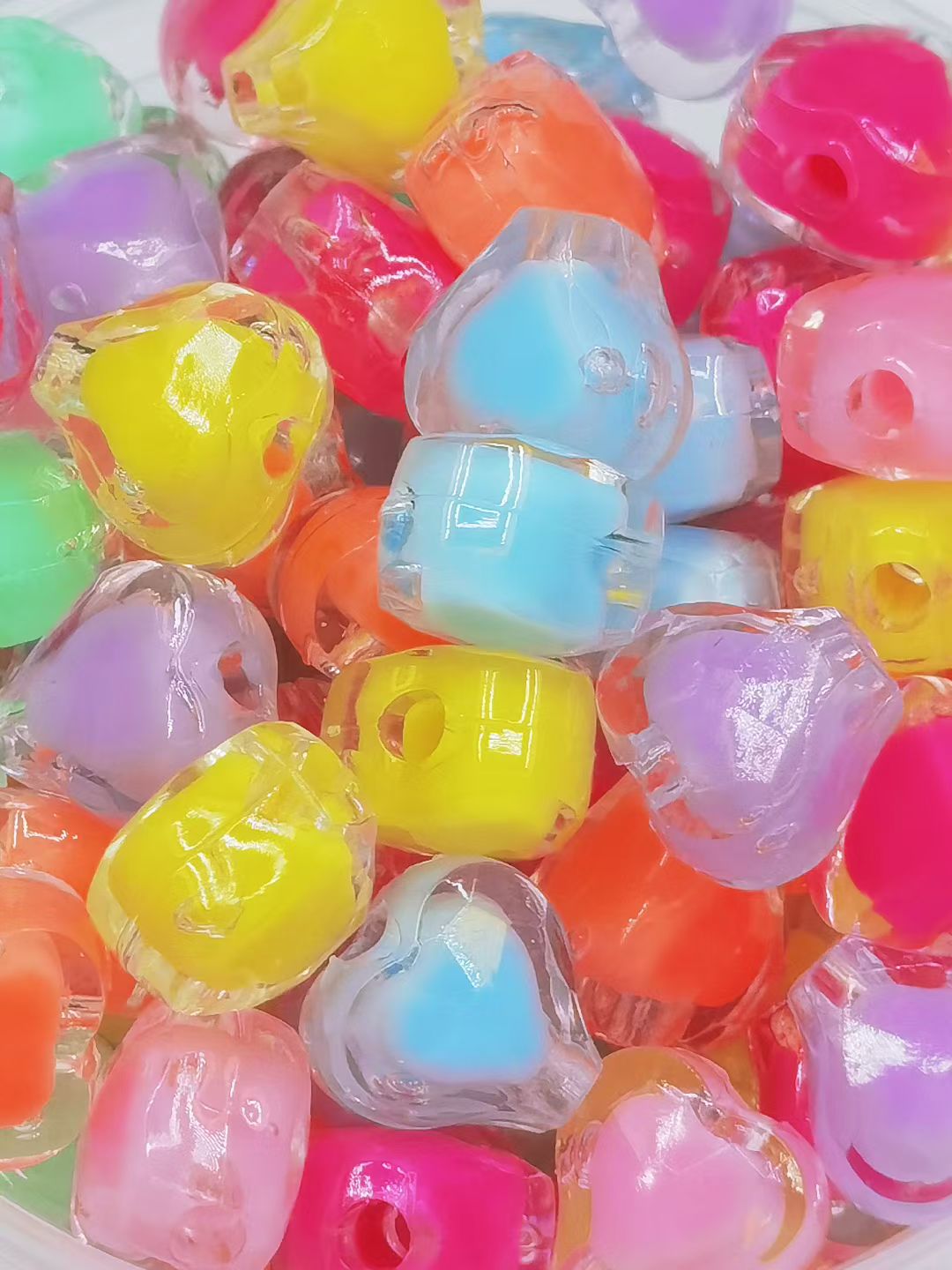 8.5 by 12mm mixed-color heart shape details Picture