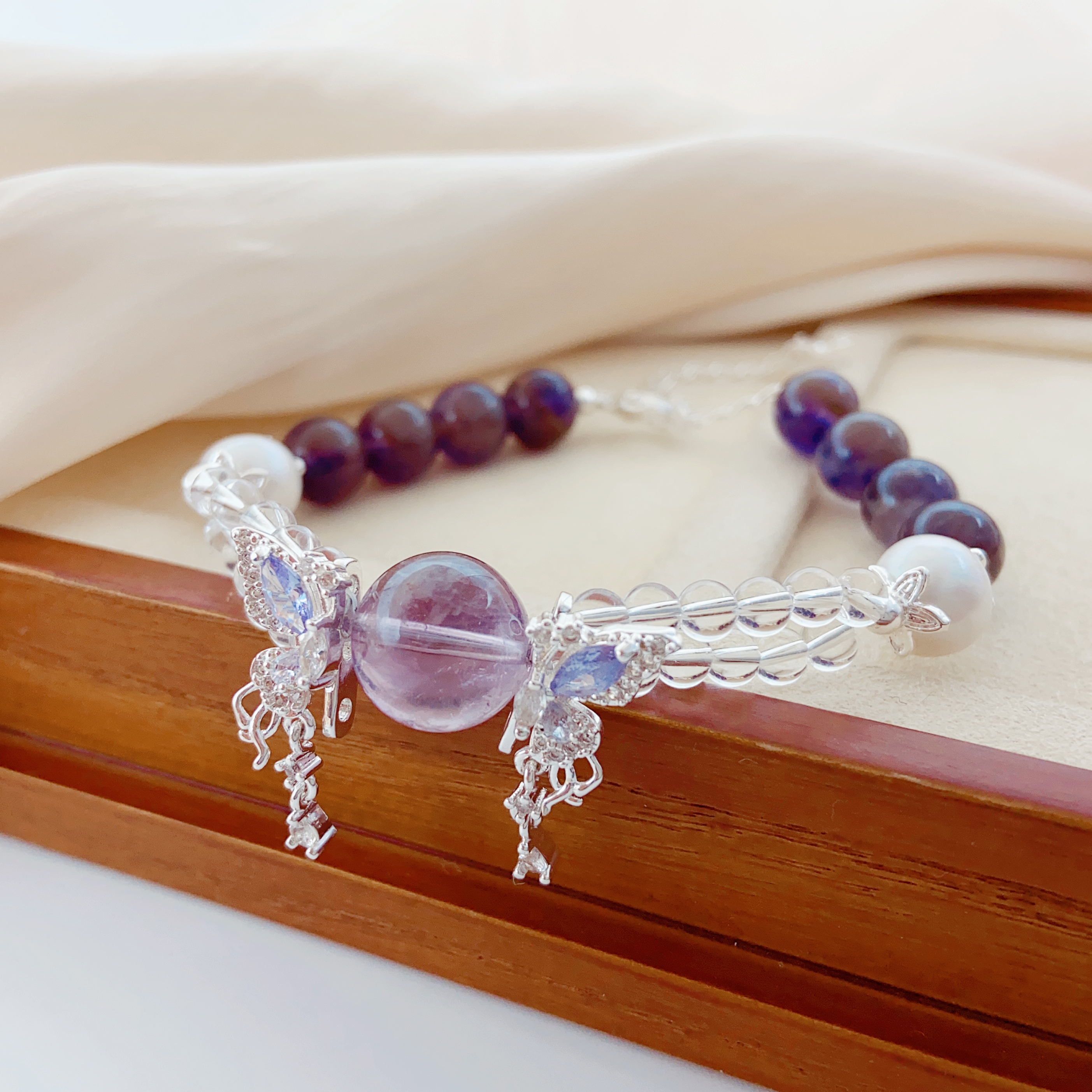 Freshwater pearl bracelet women's fashion bracelet, high-end and personalized accessory bracelet wholesale, suitable for daily wear, parties and banquets Item Picture