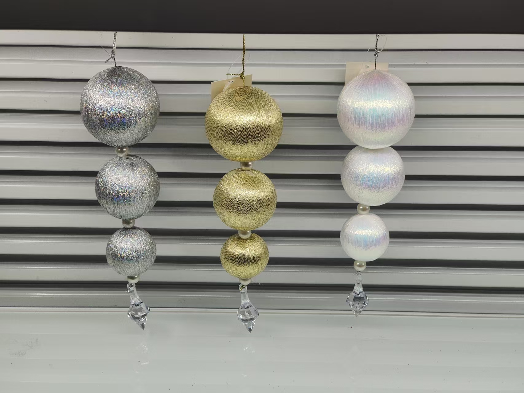 雅洋圣诞工艺礼品 圣诞节礼品圣诞球串丝球镜面球吊球布置圣诞树装饰品挂件白底实物图