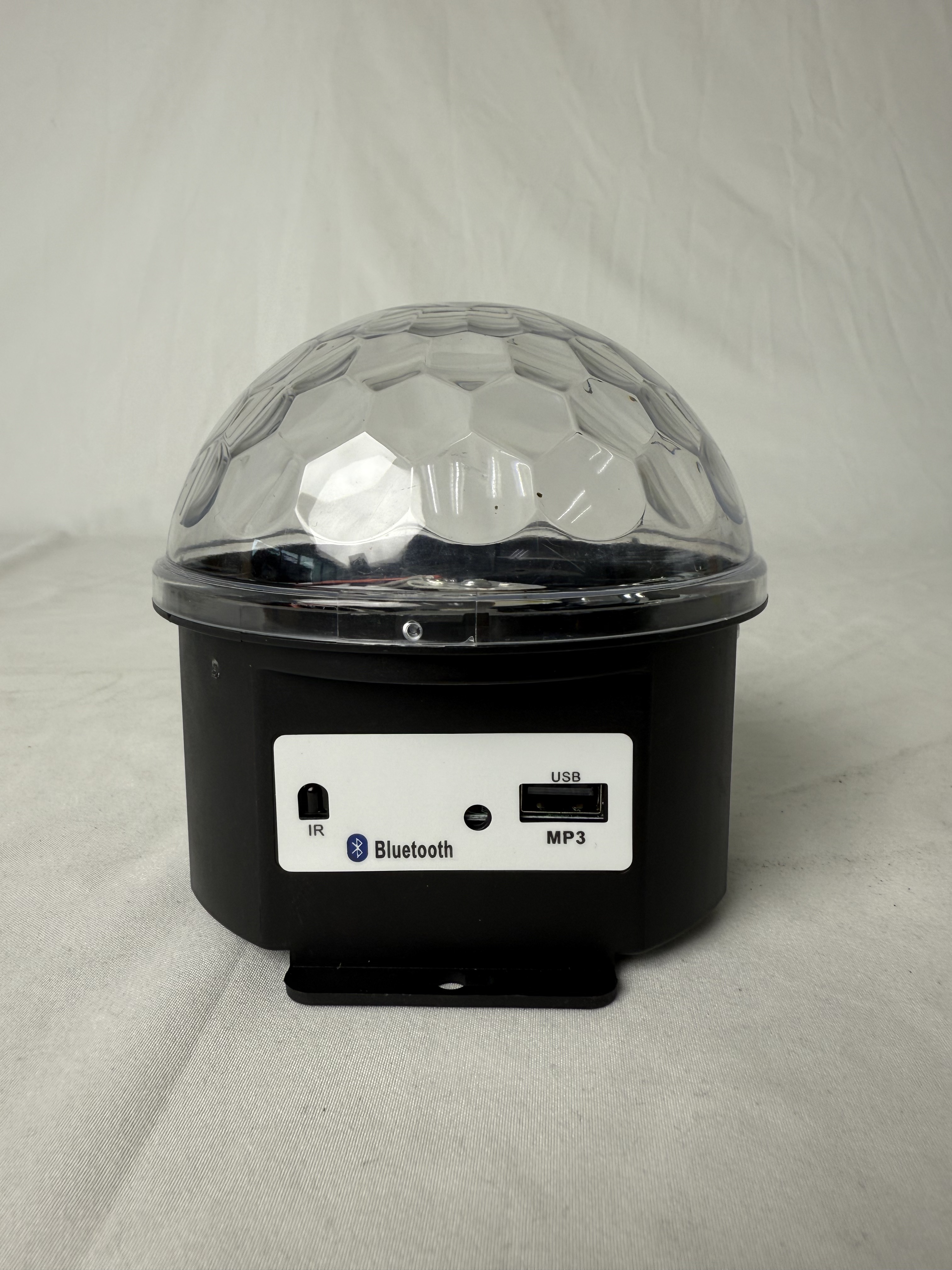 The 2025 new LED magic ball light with starry sky effect creates a small family party atmosphere, enhancing the starlight effect in the bedroom. Wholesale from the manufacturer full figure