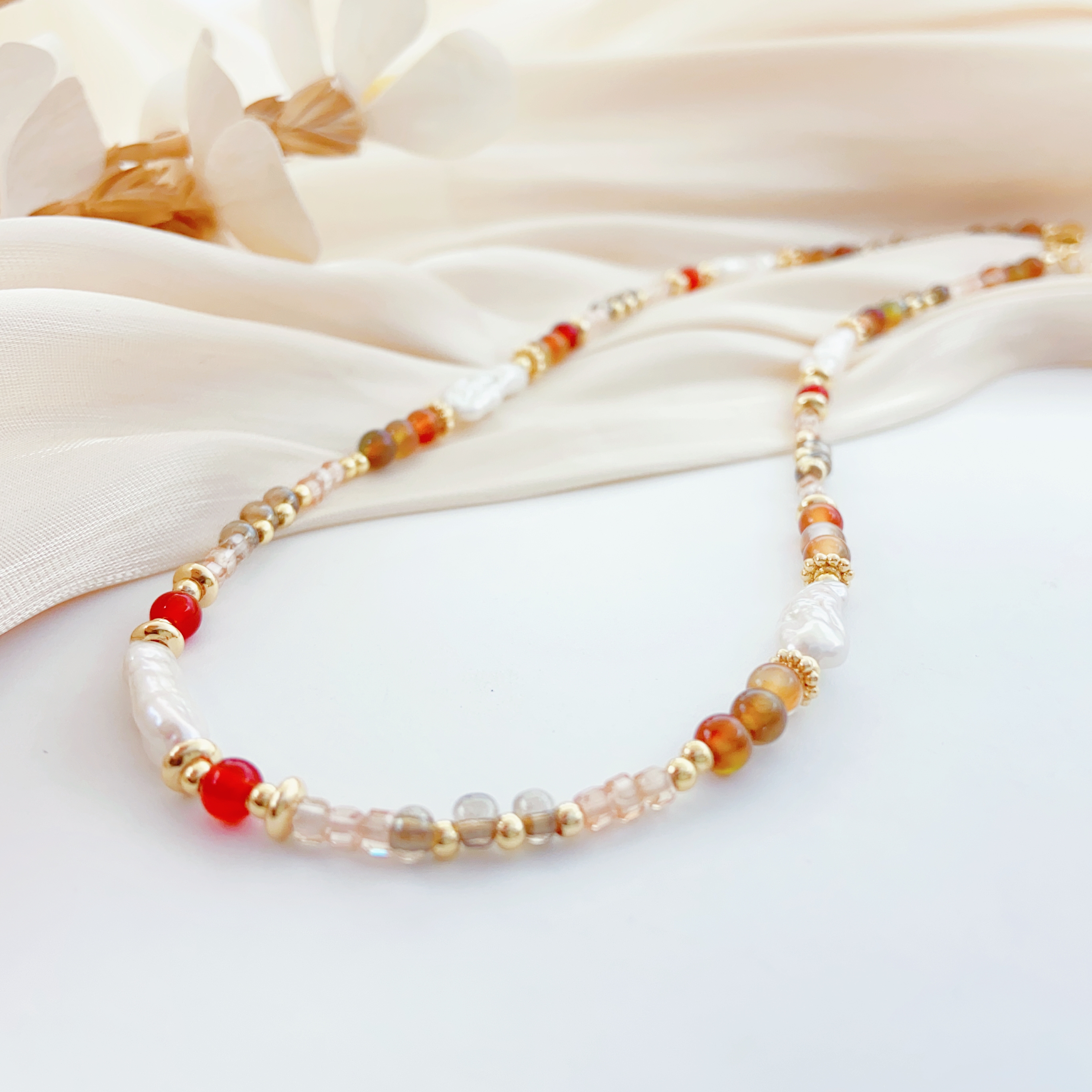 Pearl Necklaces Are Fashionable And Versatile. They Are Trendy Jewelry For Women And Suitable As Gifts For Daily Wear full figure