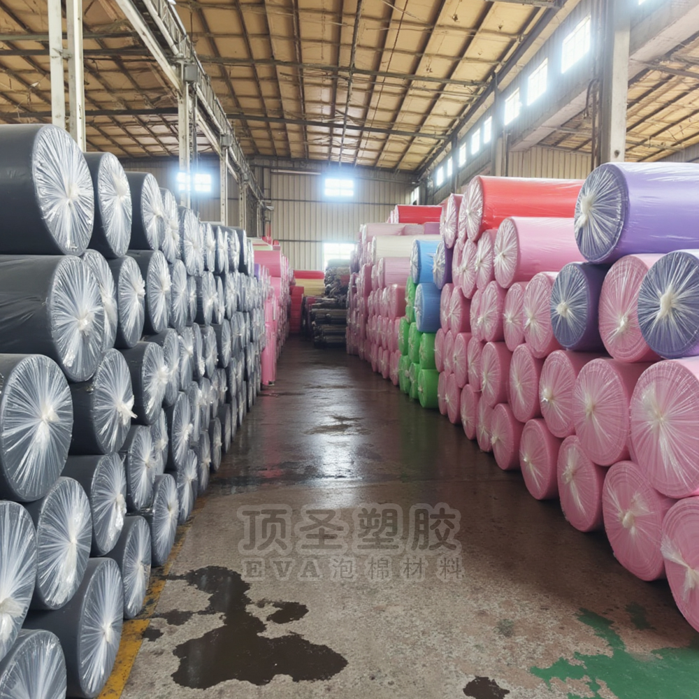 مصنع إيفا للرغاوي، وهو مصنع لصنع فقاعات القطن ذات الألوان العالية Item Picture