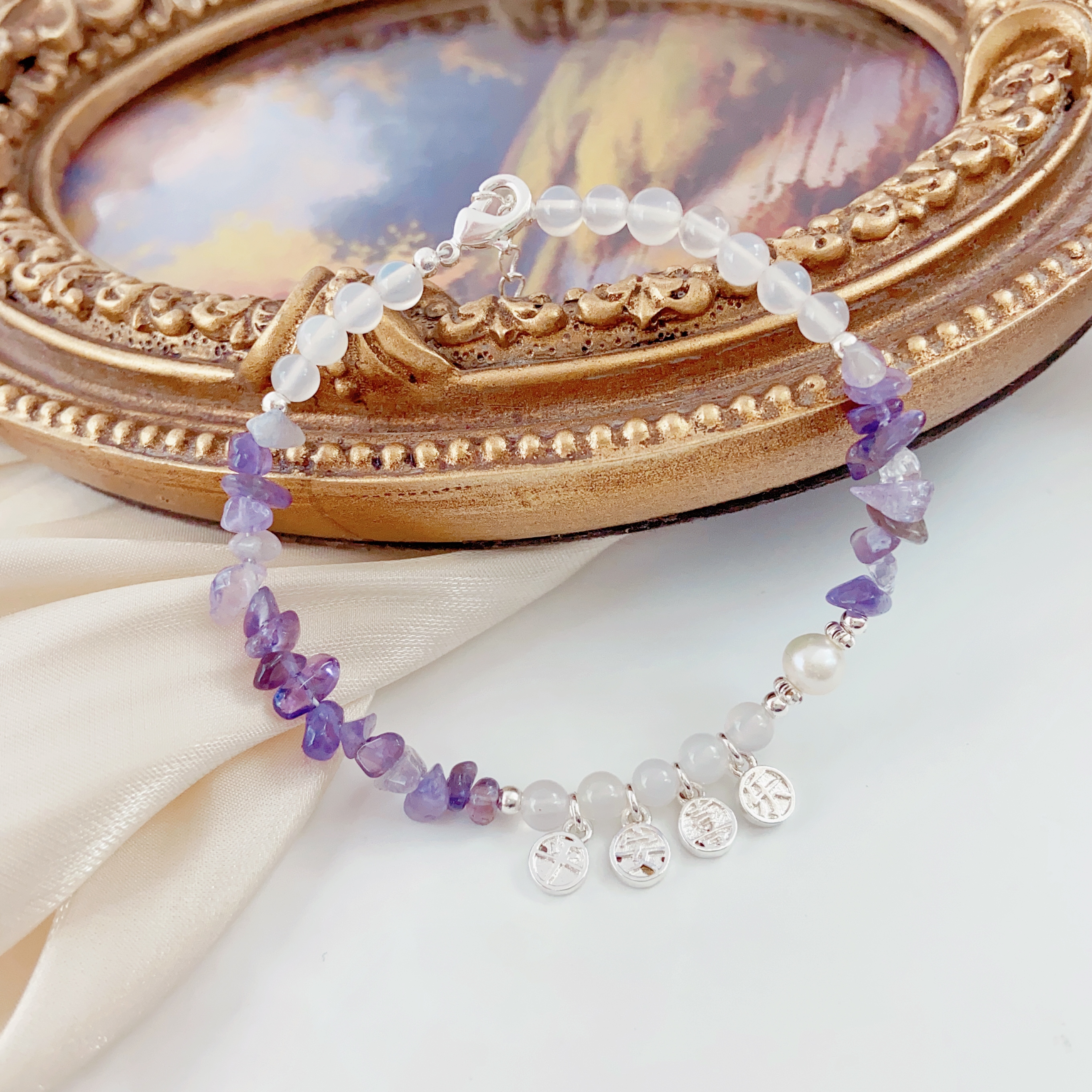 Natural Freshwater Pearl Bracelets Are Fashionable And High-End Accessory For Women. Wholesale Bracelets Are Suitable For Daily Wear, Parties And Banquets Application Scenario