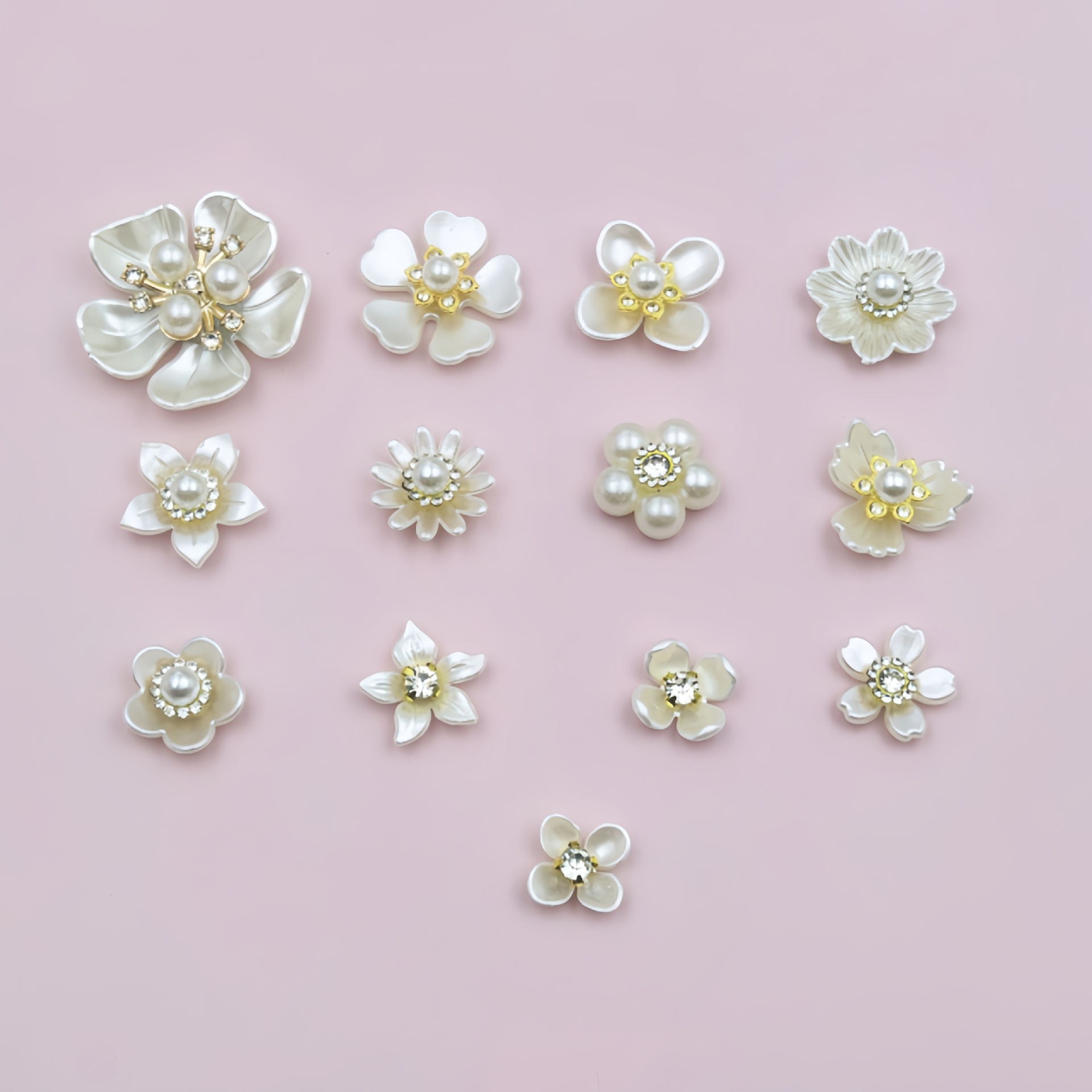 Hot-selling pearl and flower jewelry accessories, diamond-encrusted clothing, hair accessories, crocs, diy material accessories