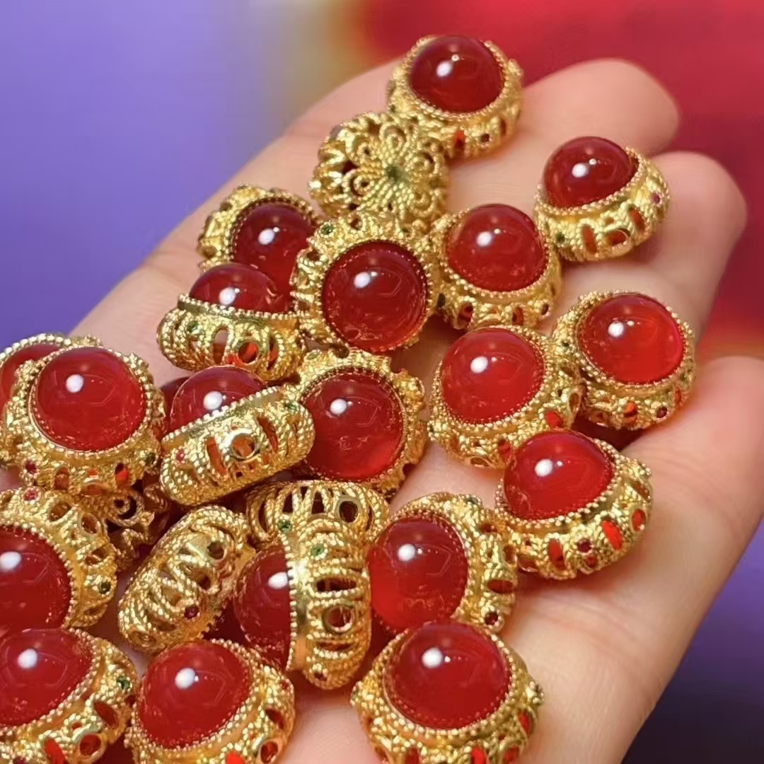 Red agate round straight-hole diy jewelry accessories, crystal accessories, traditional sand gold accessories, copper-plated real gold, high color retention Specification image