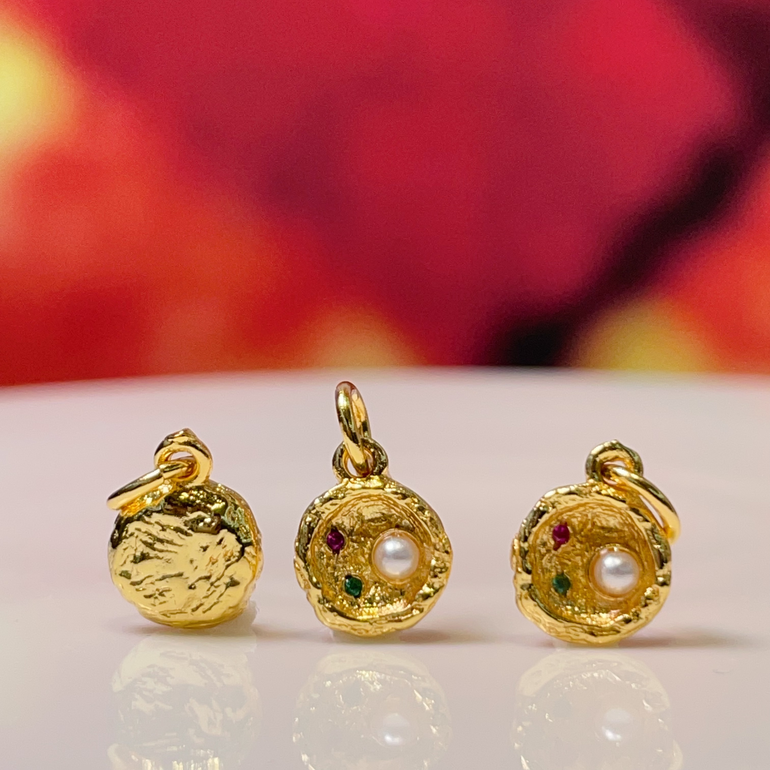 Red and green zirconium beaded round small dropper diy jewelry accessories, crystal accessories, traditional sand gold accessories, copper-plated real gold, high color retention details Picture