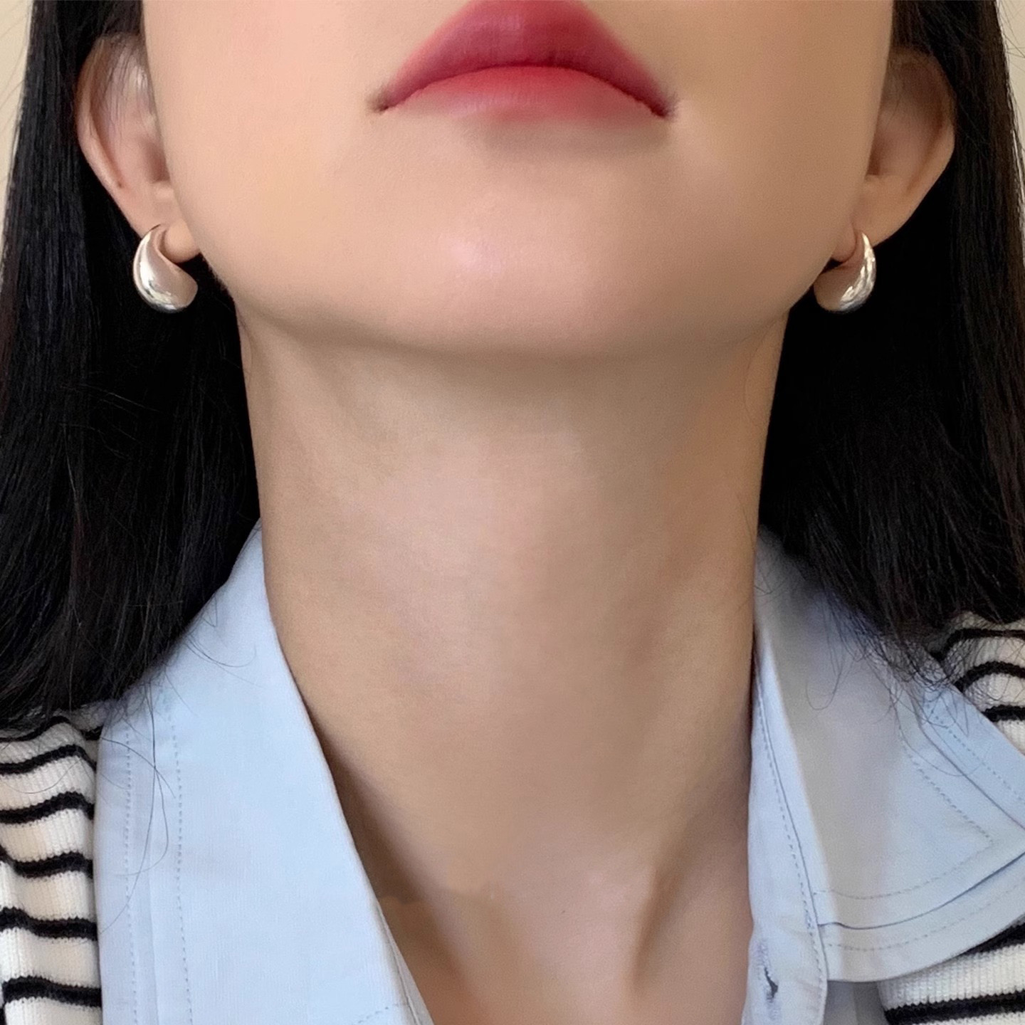 极简银色水滴夸张耳钩INS冷淡风几何泪滴形小众气质高级感耳饰白底实物图