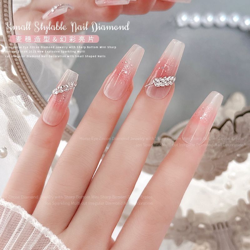 Medium-sized zircon beveled flat bottom three-dimensional super shiny accessory nail, mini diamond super decorative wearable nail, 4*6 egg-shaped wearable nail, nail stickers Specification image