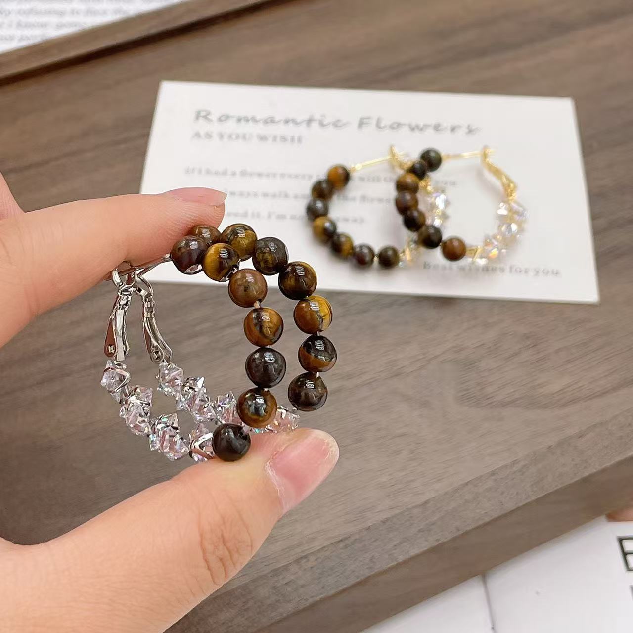 时尚珍珠耳环烧焊锆石耳饰简约耳环女气质百搭耳饰品潮流耳环款式木质