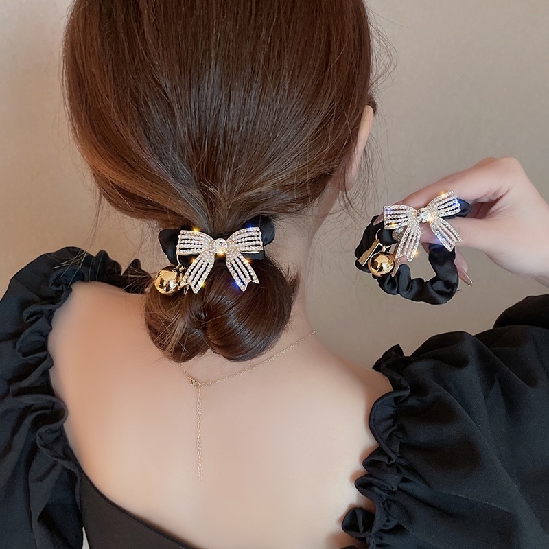 Wholesale of the 2025 new high-end pearl full diamond bow hair band, hair tie, hair bun, hair band and headwear detail image 2