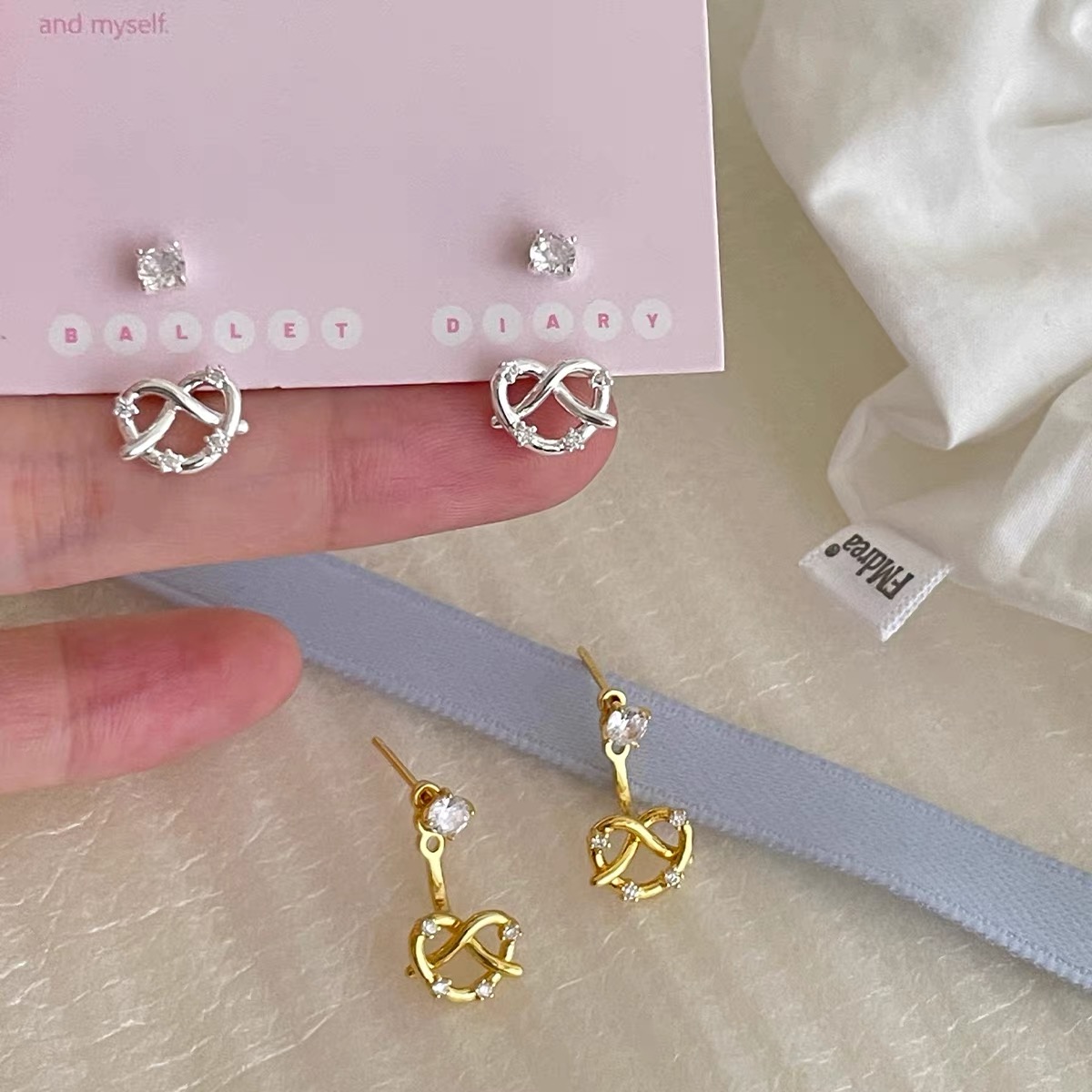 碱水结爱心耳环女小众设计感个性简约气质百搭高级感后挂式耳饰