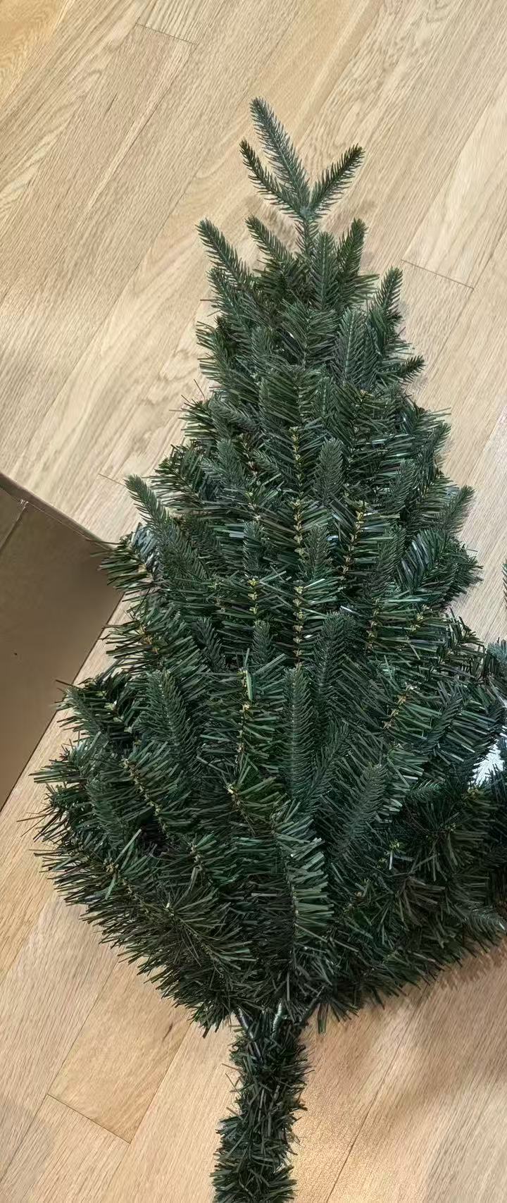 Wall-mounted tree Item Picture