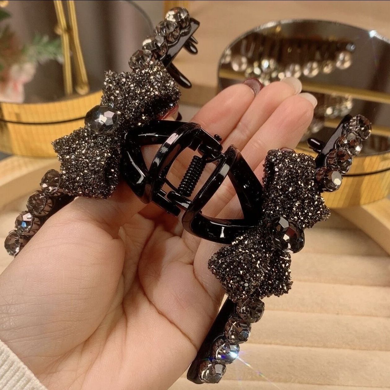 Bowknot rhinestone high-end updo hair clip, new light luxury style clip headwear, hair clip, hair clamp detail image 3