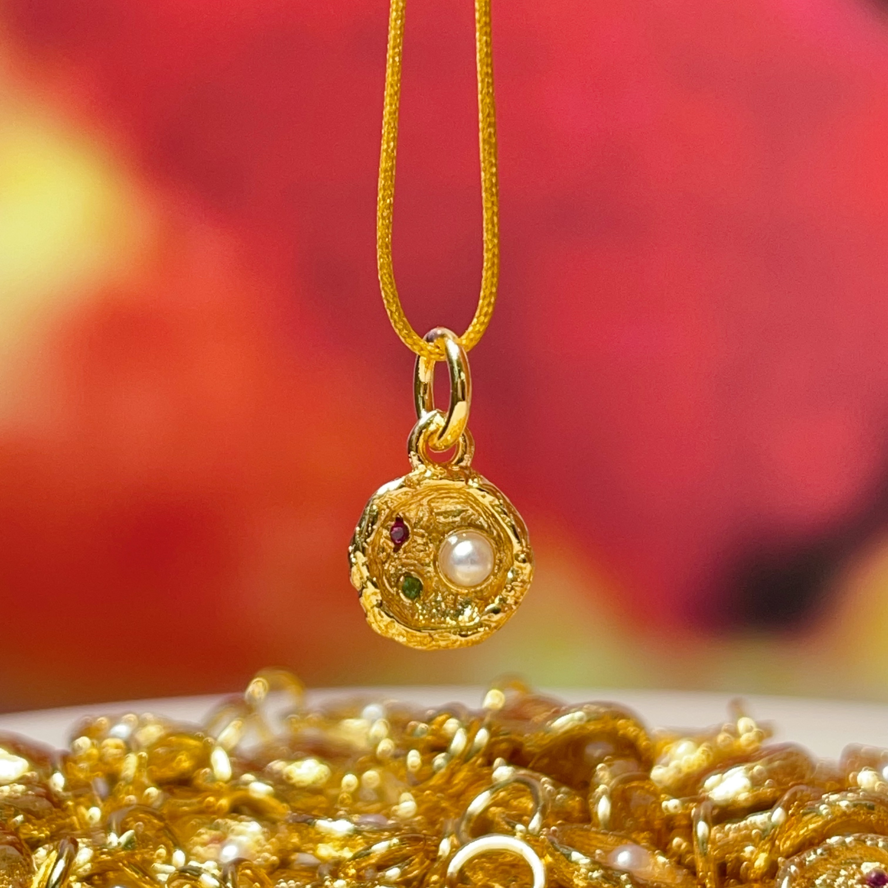 Red and green zirconium beaded round small dropper diy jewelry accessories, crystal accessories, traditional sand gold accessories, copper-plated real gold, high color retention