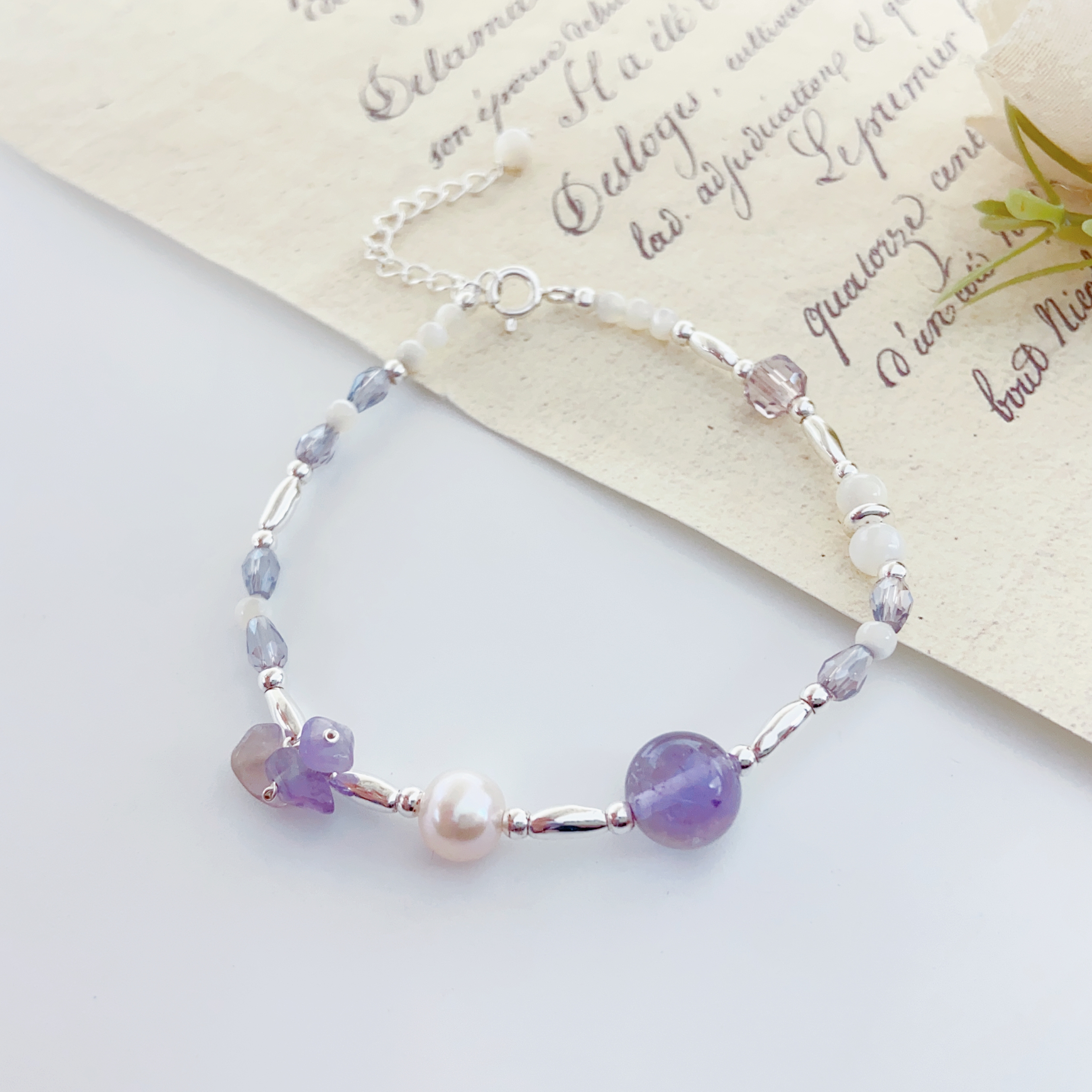 A natural freshwater pearl bracelet for women's fashion wholesale is suitable for daily wear, parties and banquets, with a Chinese trend style Item Picture