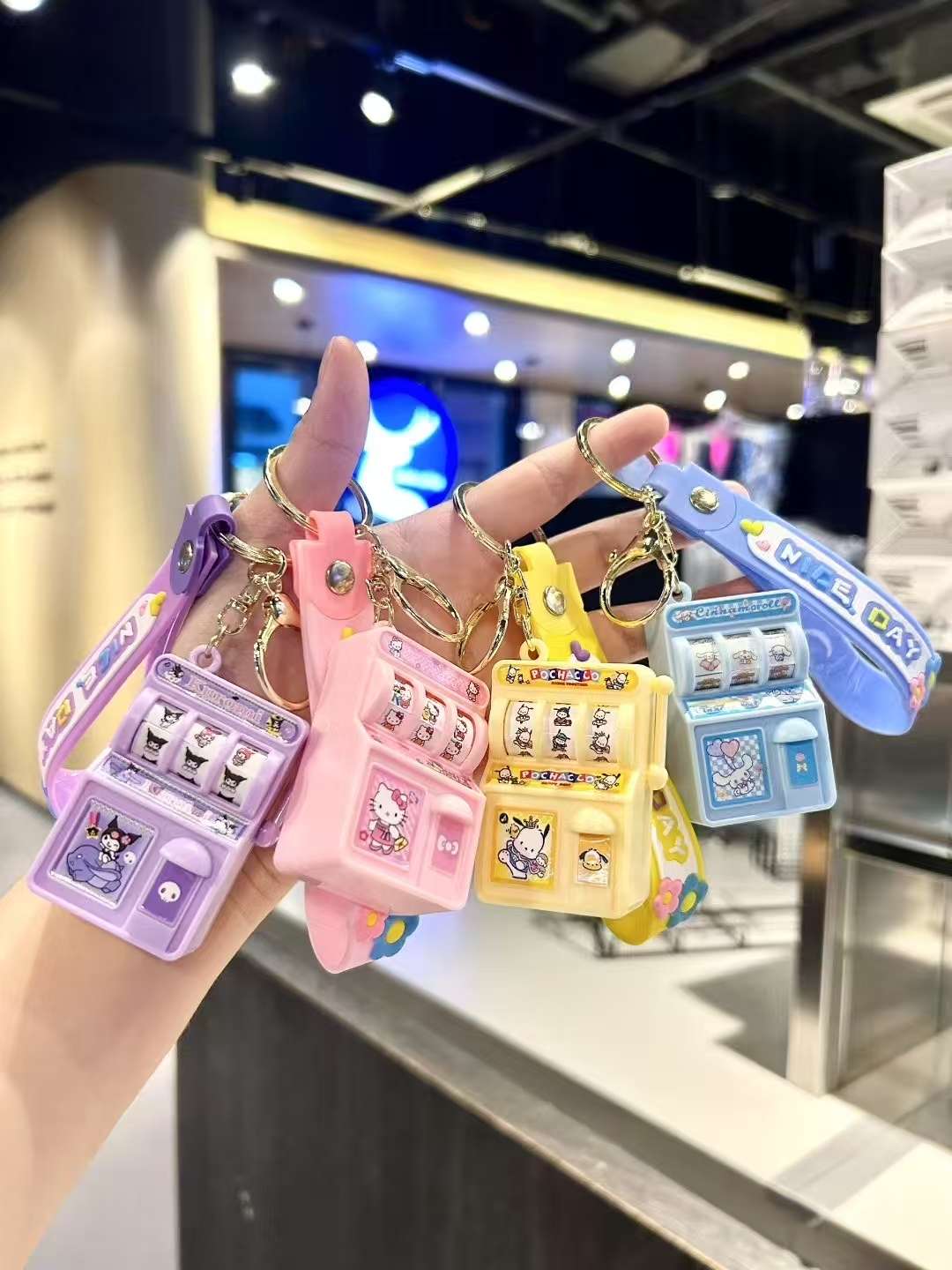 钥匙扣 挂书包 当玩具 非常漂亮钥匙扣