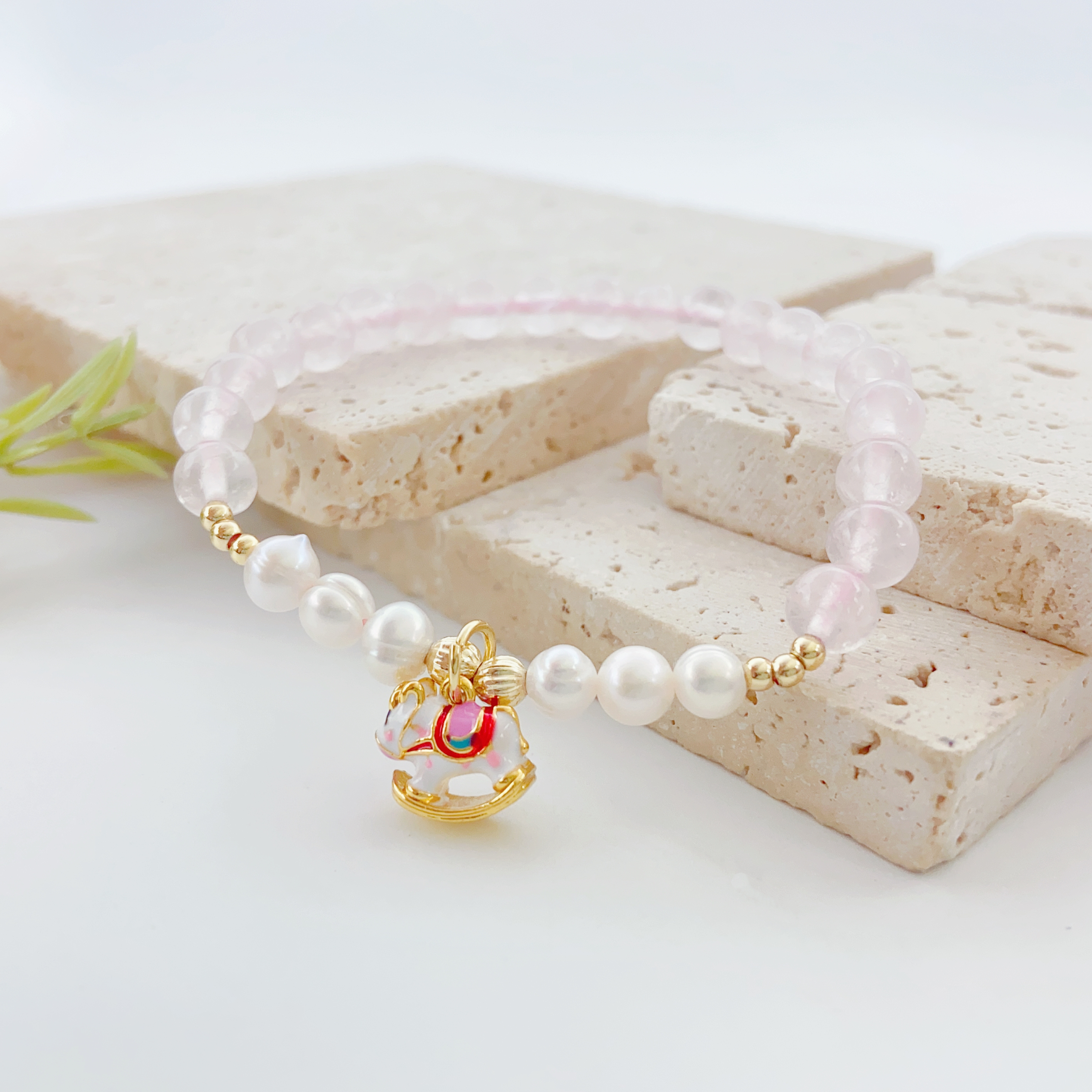 天然淡水珍珠手链女时尚高级感手链批发适合日常佩戴派对宴会国潮风