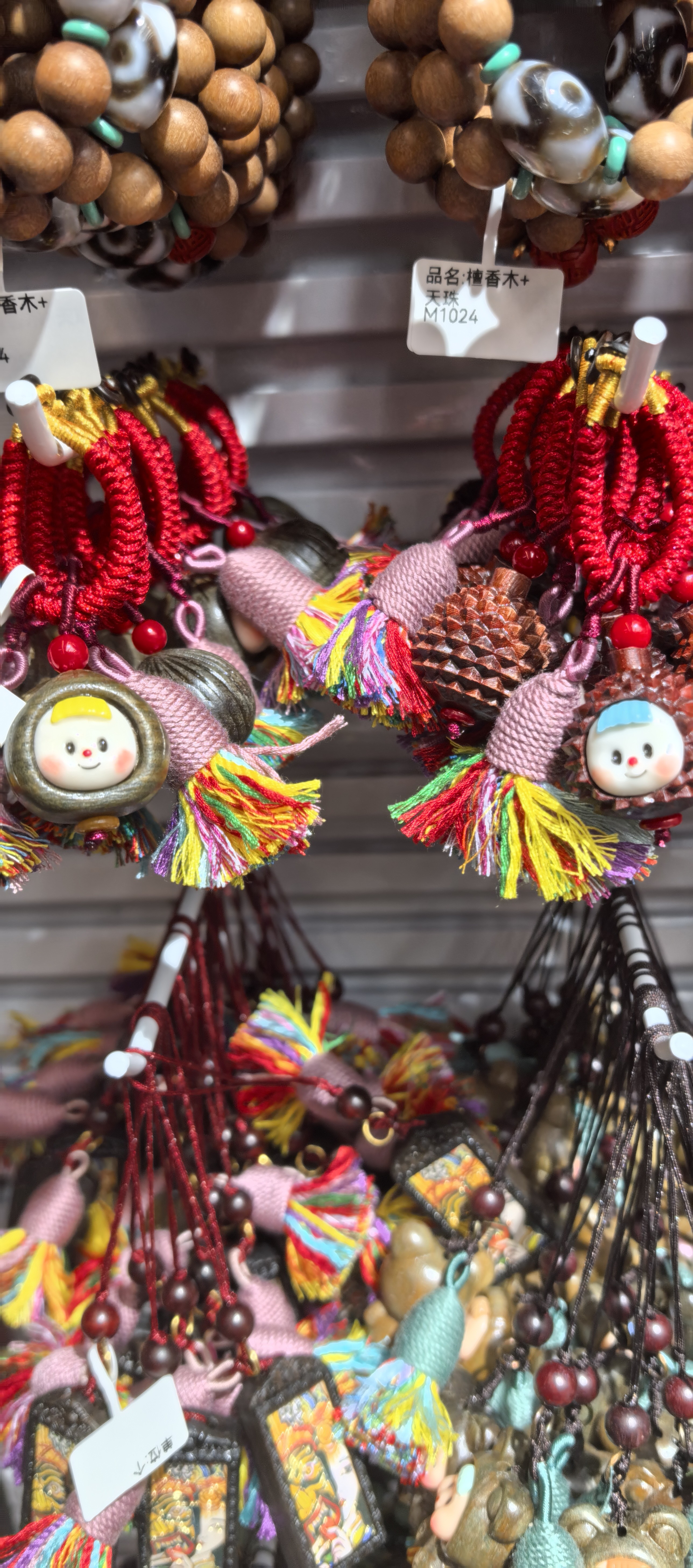 工艺品礼品手工艺品木质雕刻实木工艺品家居装饰赠品居家小吊饰，包包，钥匙扣吊饰木制品产品图