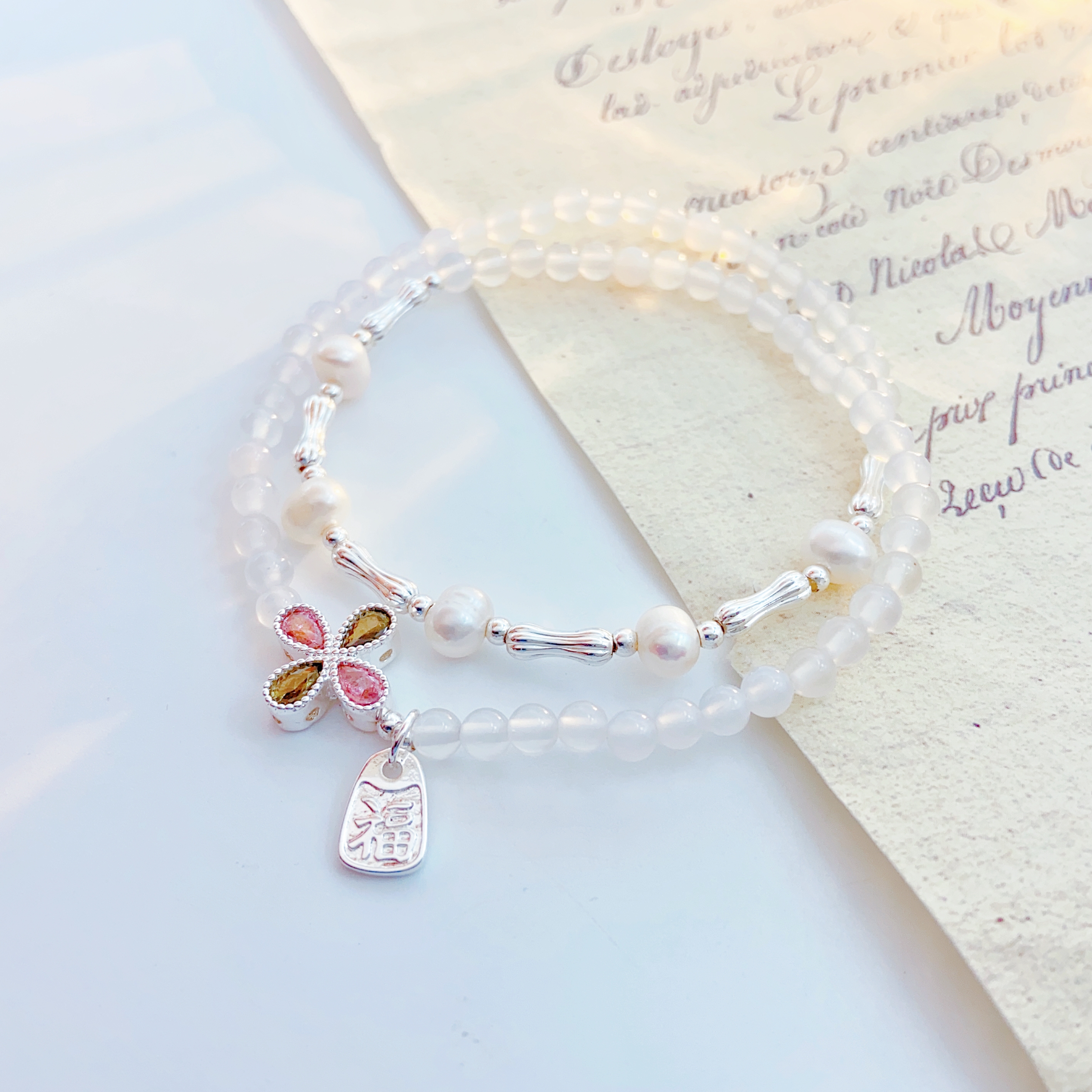 Freshwater pearl bracelet, women's fashion bracelet, high-end and personalized accessory, wholesale bracelet, suitable for daily wear, parties and banquets Application Scenario