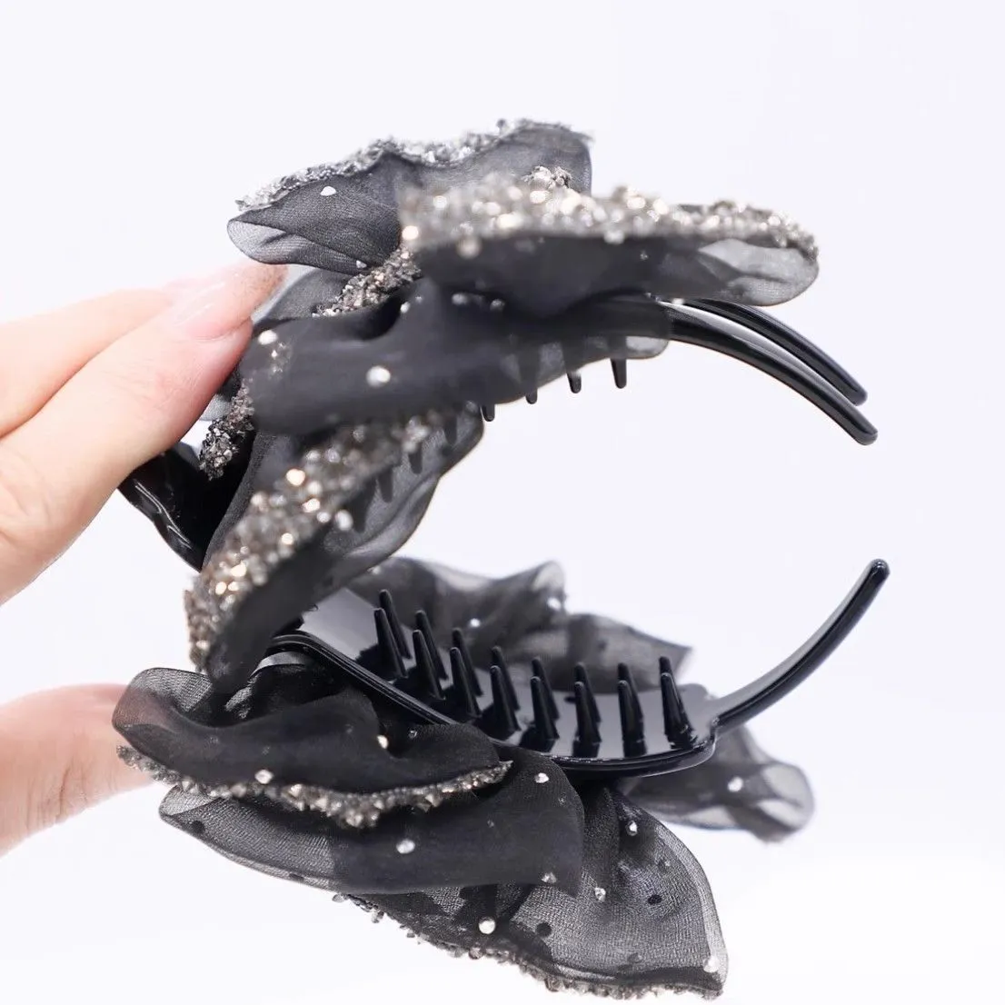 Bow high-end AB hair clip 2025, new style of stylish bun at the back of the head, shark hair accessory with a fragrance, hairpin grabber detail image 4