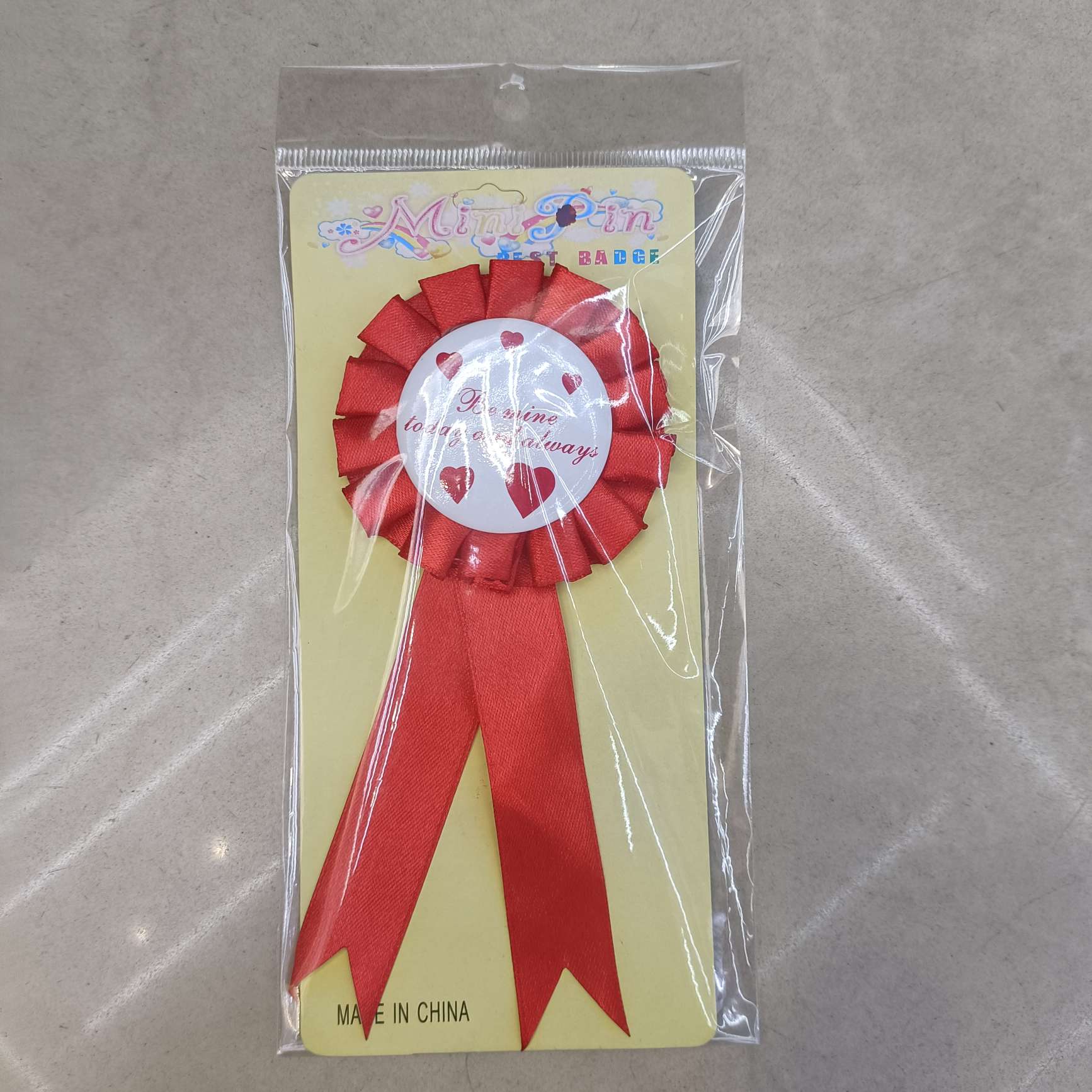 胸花，学校小孩子开学，同学过生日，国庆节，结婚用的新郎新娘，岳父岳母，爸爸妈妈都可以定制的 ，用的范围很广，可以定做。