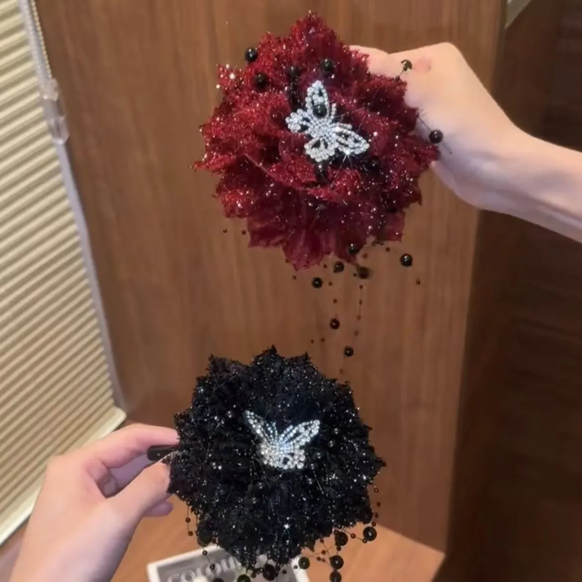 Girls' Spring Festival style flower tassel beaded hairpin, high appearance level butterfly light luxury hair accessory hairpin, high-end sense hair flower hairpin detail image 4