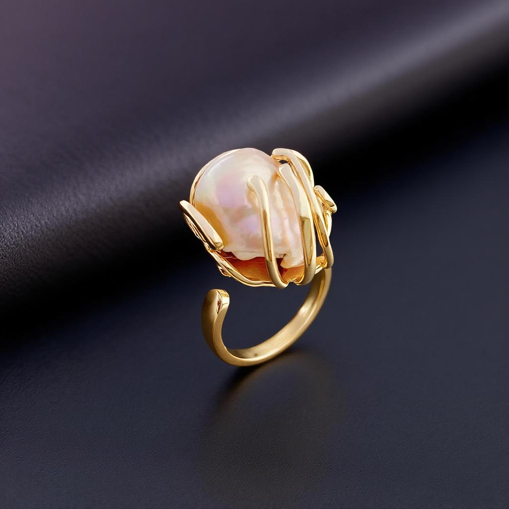 This pink and sweet freshwater pearl ring features a fashionable and sweet female Internet celebrity style. It is a personalized decorative ring suitable for daily wear details Picture