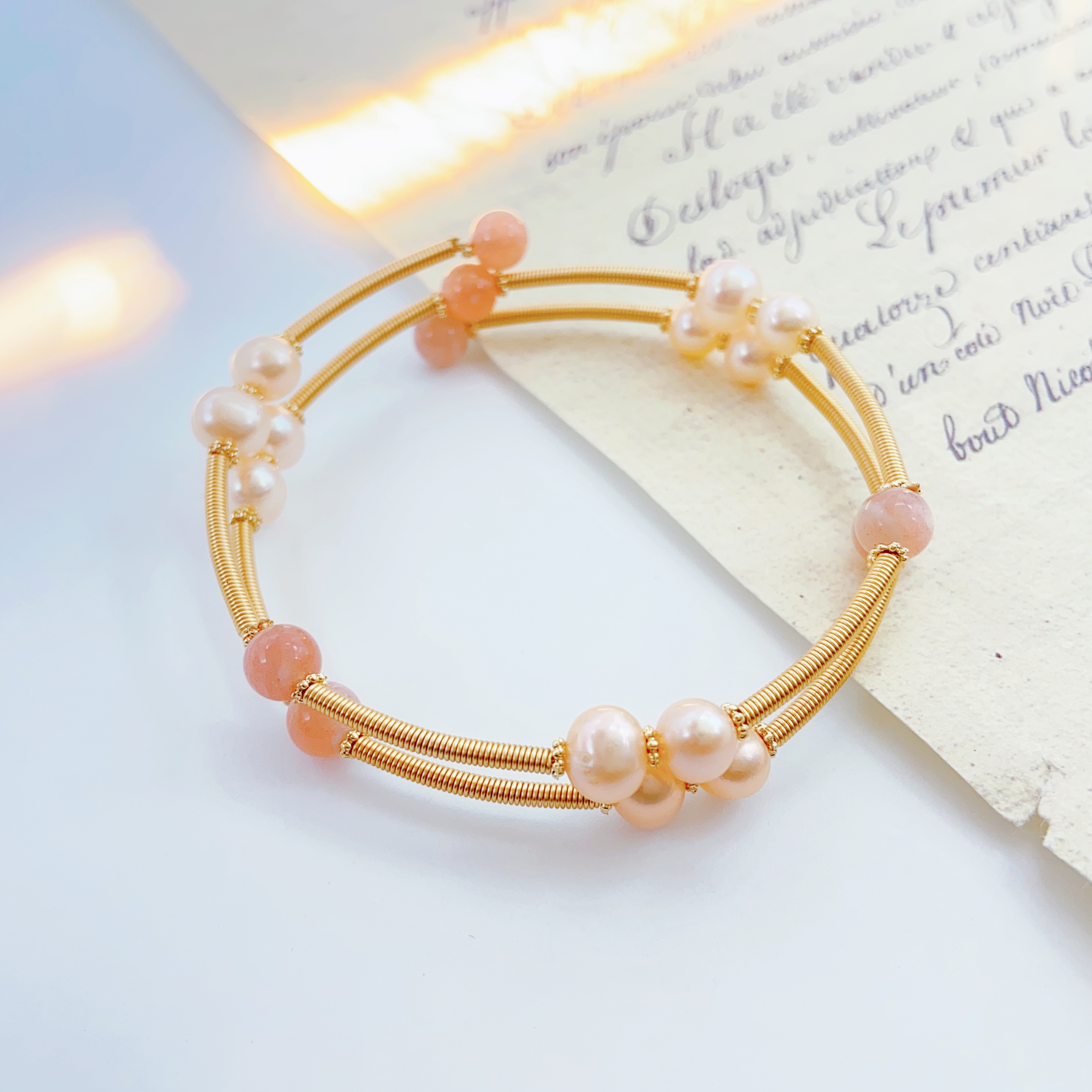 天然淡水珍珠手链女时尚高级感个性饰品手链批发适合日常佩戴派对宴会