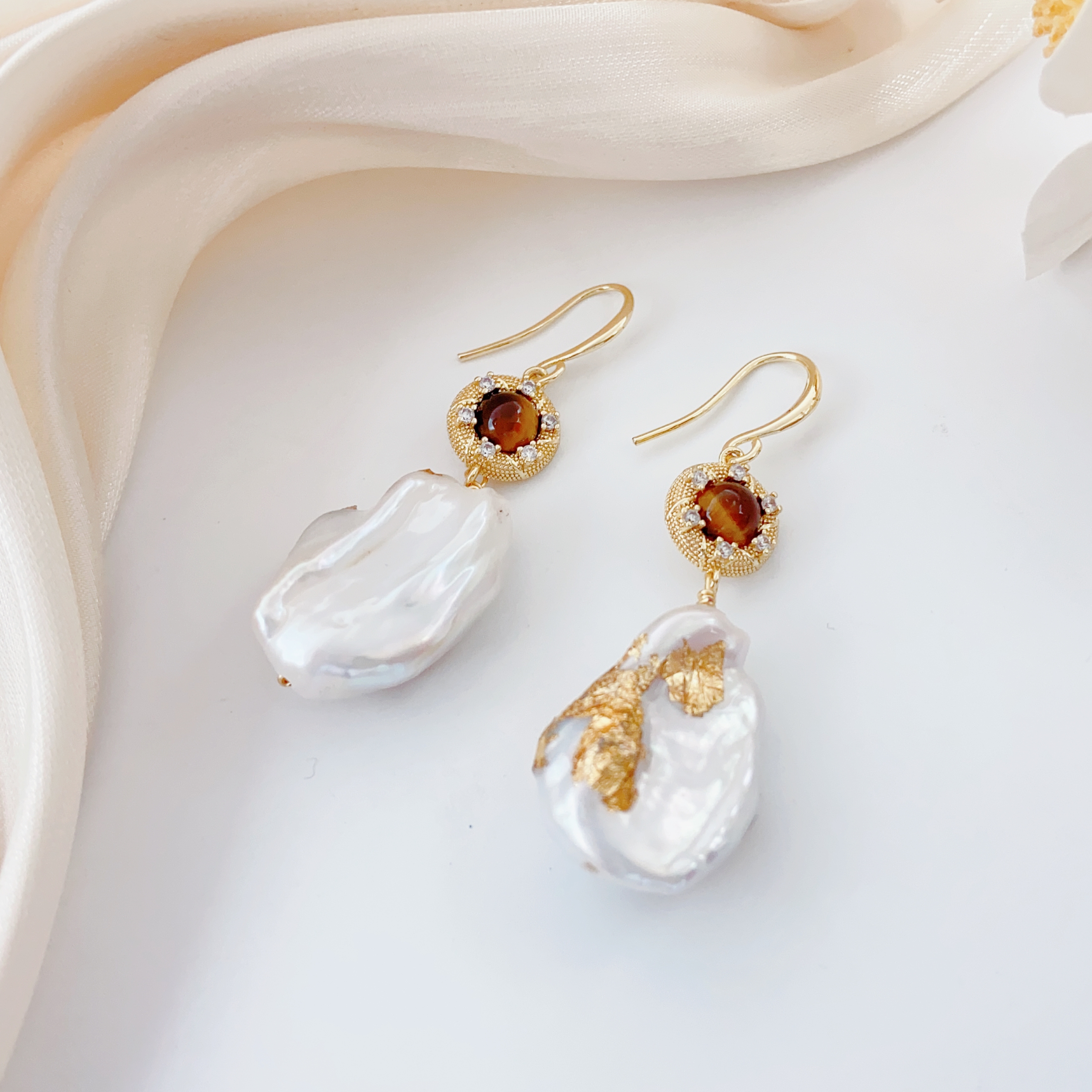 14k gold-plated Baroque freshwater pink and purple pearl earrings, retro French pearl earrings, retro Hong Kong-style earrings details Picture