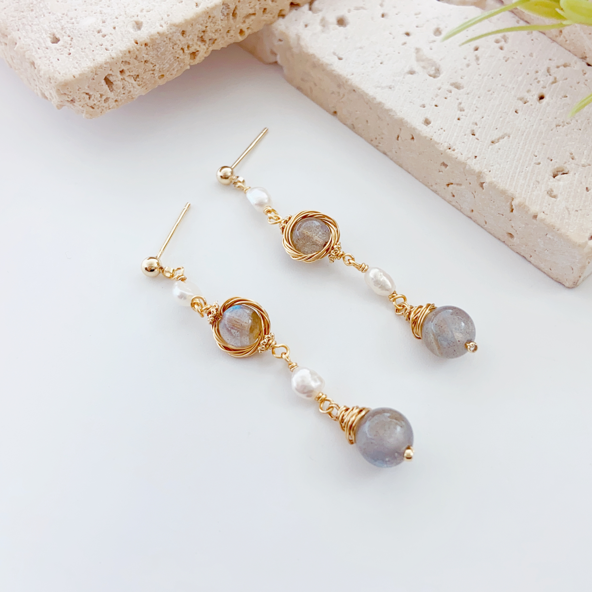 一对淡水珍珠耳钉s925银针耳钉女ins风百搭新品耳饰小众设计