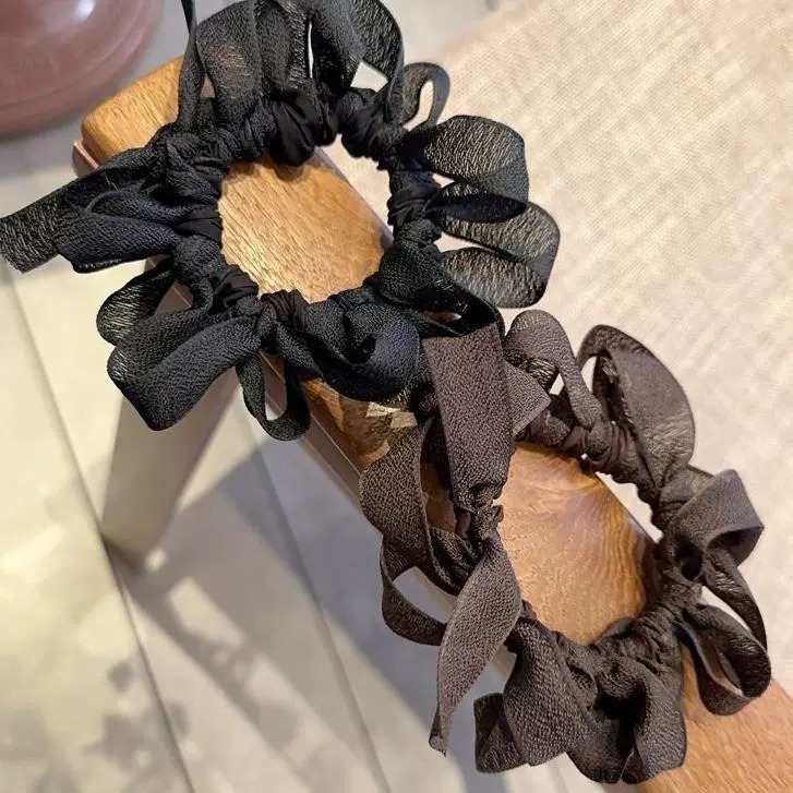 Simple bow small intestine hair tie, versatile for tying hair, soft and fashionable ponytail, elegant hair tie, stylish bun hair tie detail image 3
