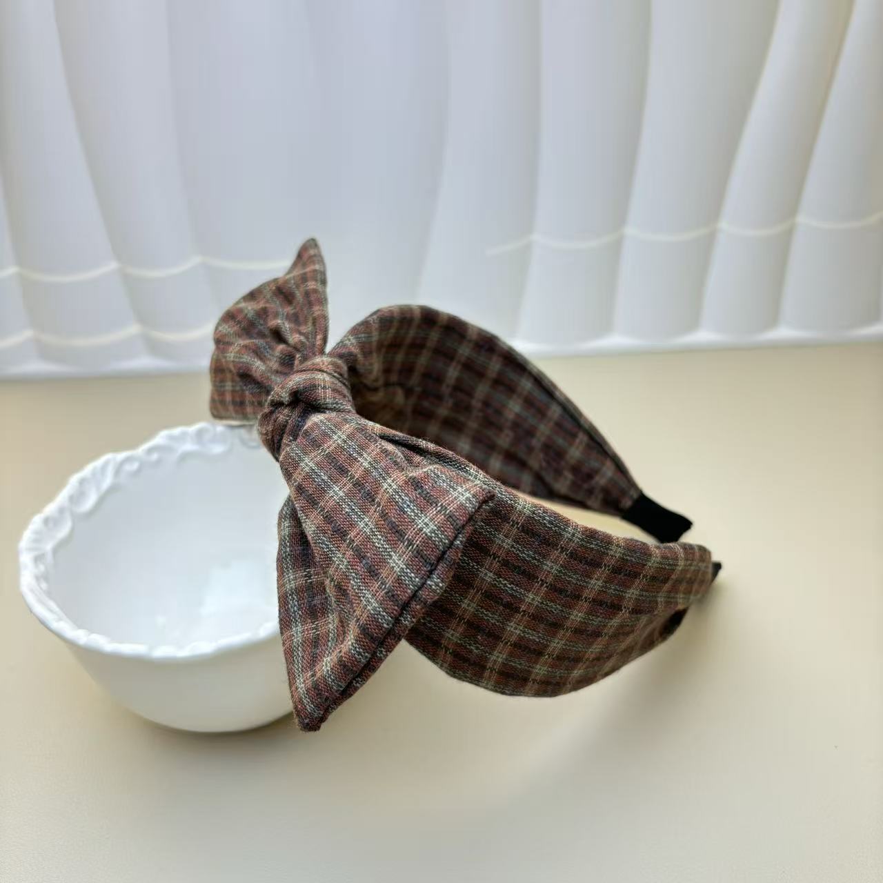 The new light luxury checkered rabbit ear headwear is a trendy and high-end headwear that goes well with all kinds of hair bands for women detail image 2